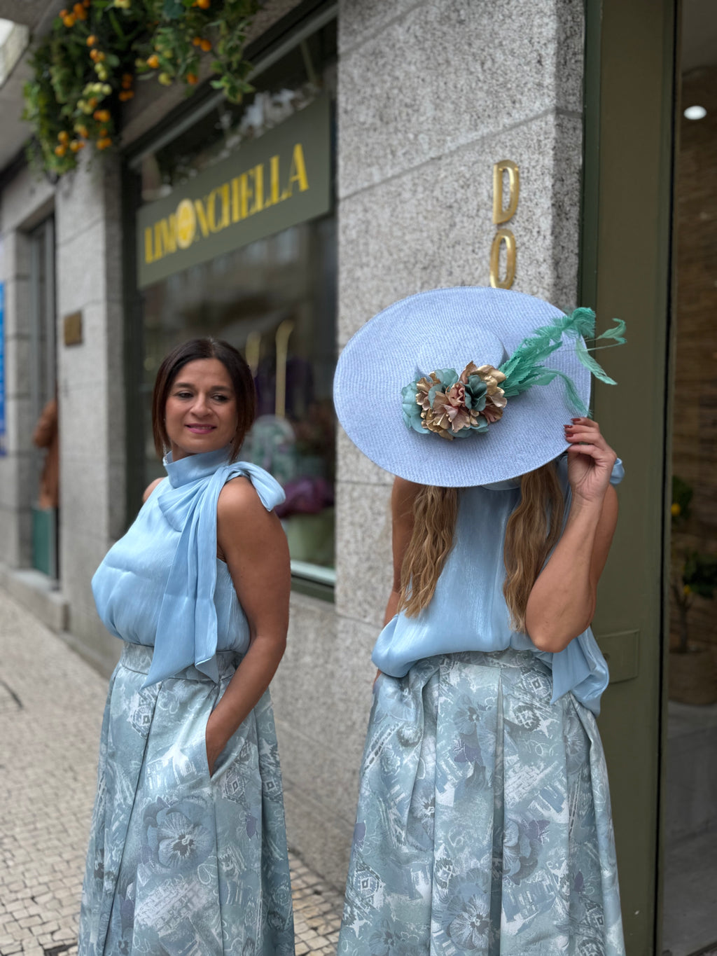 BLUSA DE CETIM AZUL