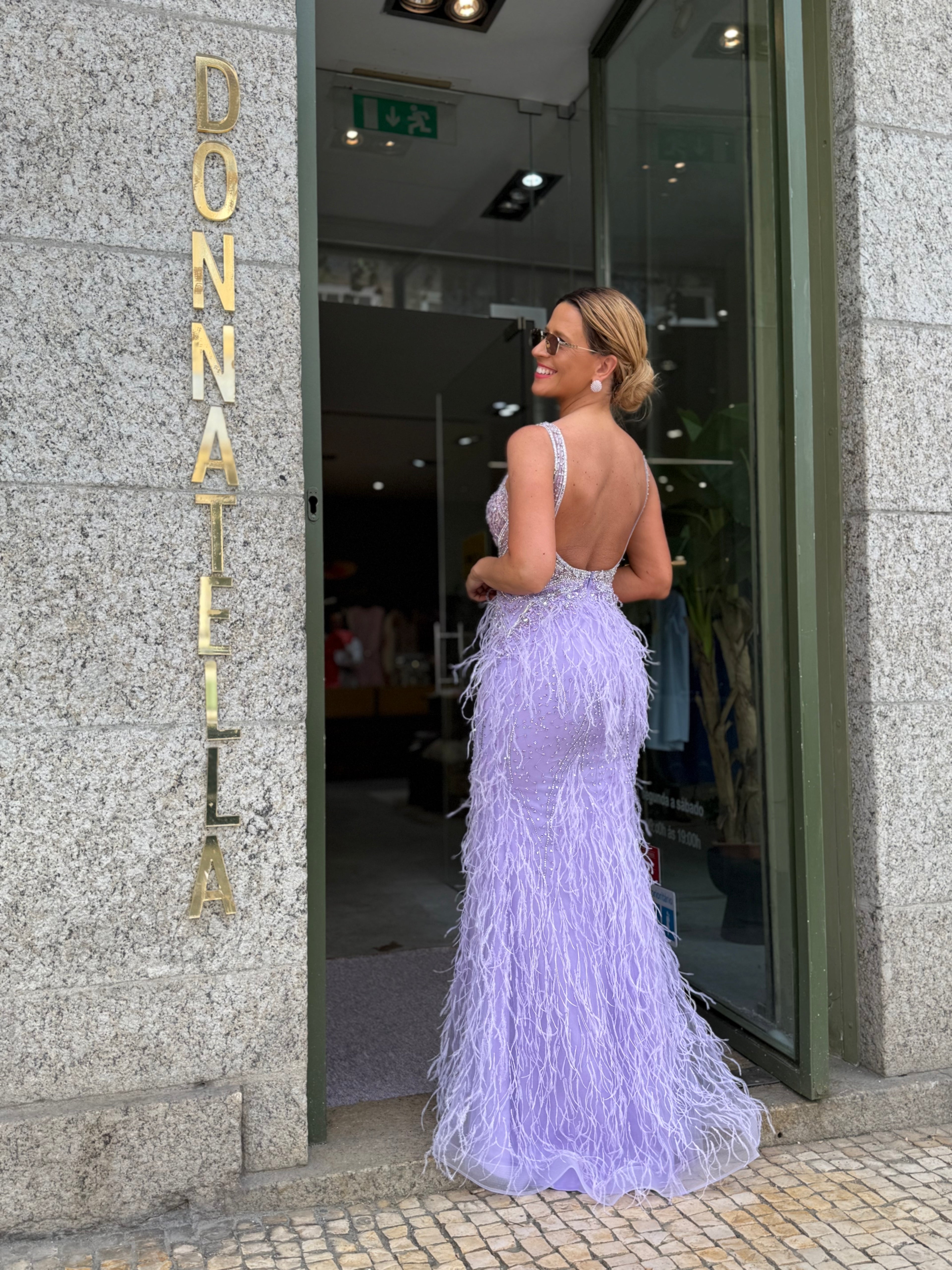 VESTIDO LONGO DE PENAS