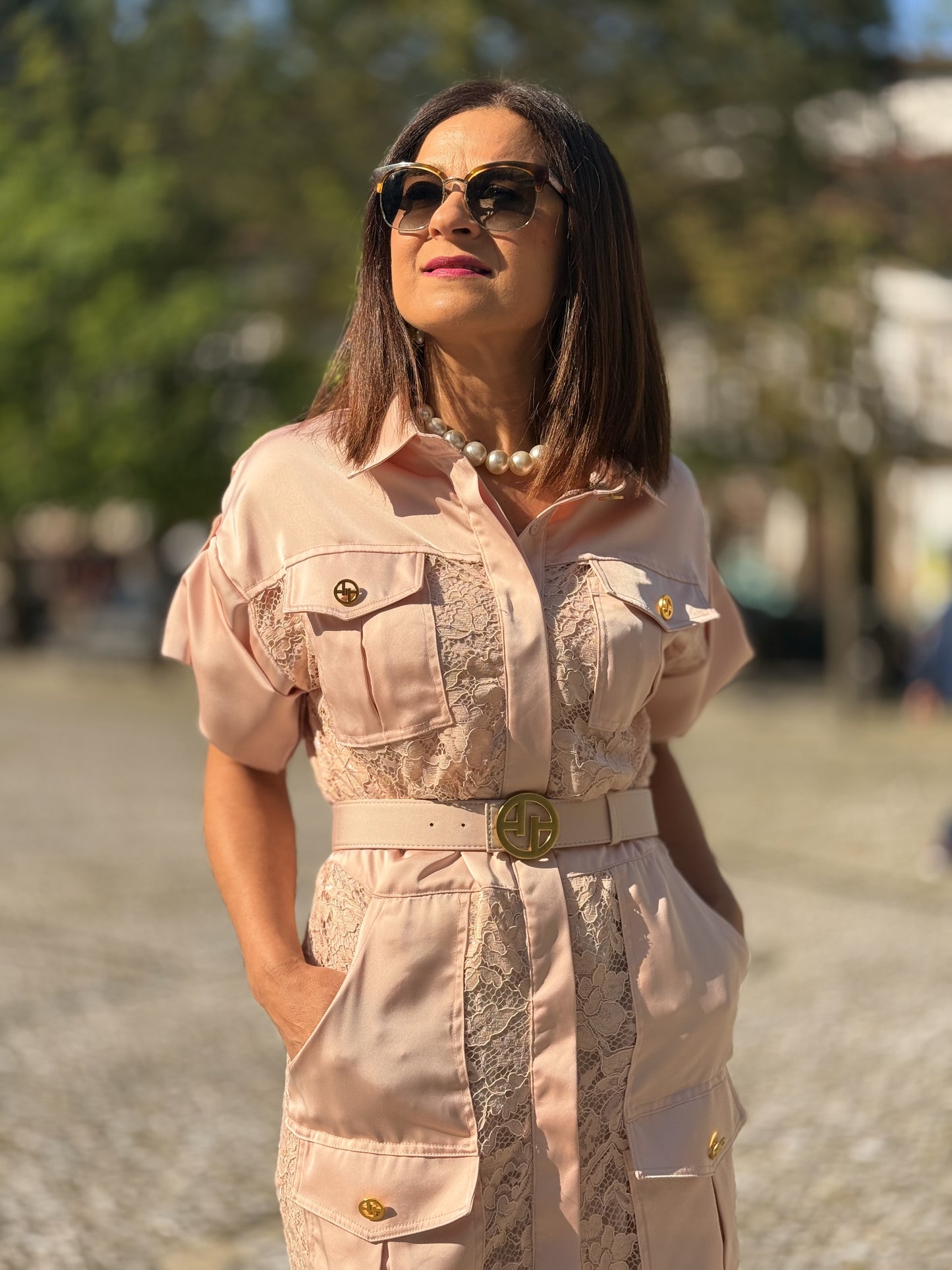Camiseiro renda e cetim com cinto