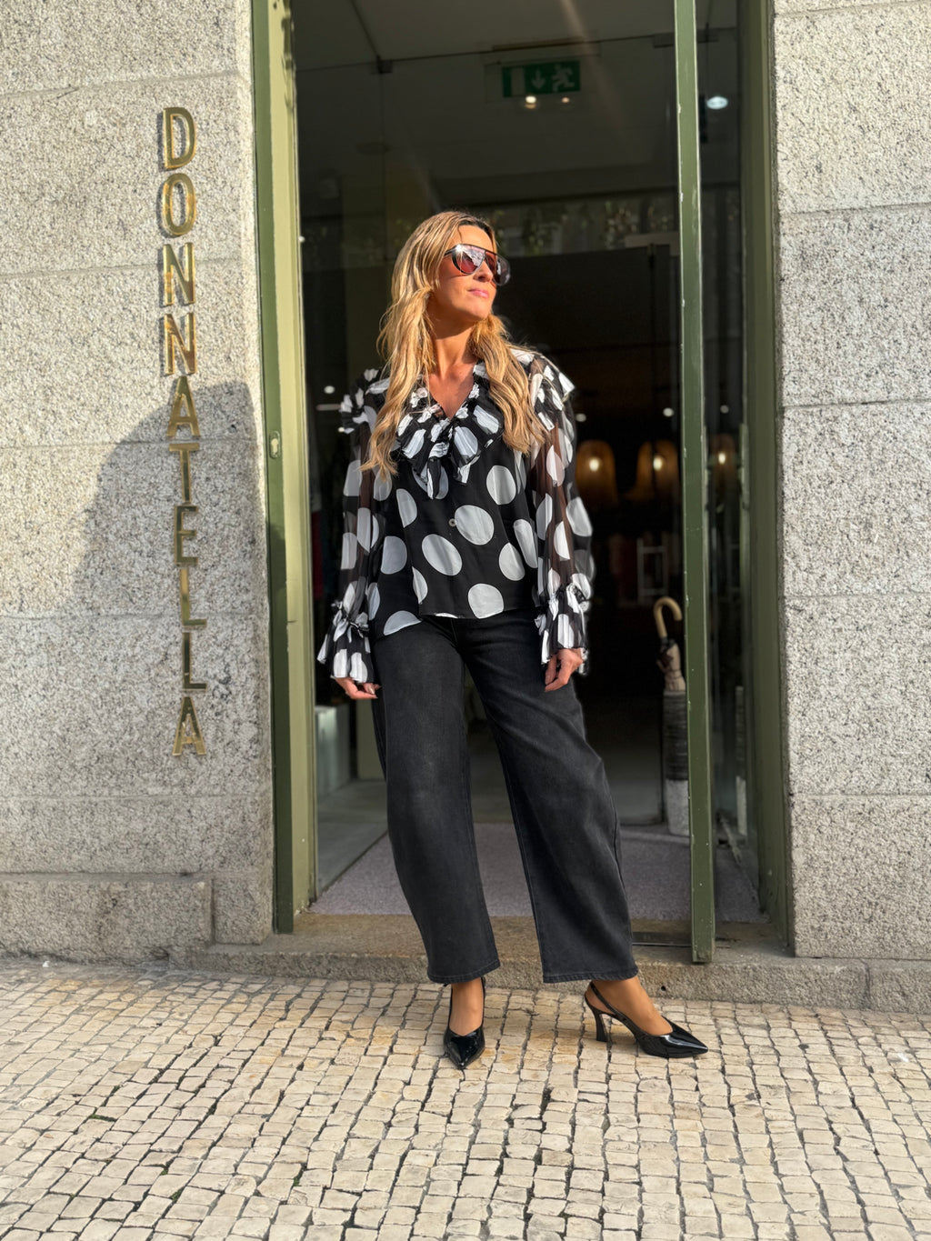 BLUSA BOLINHAS