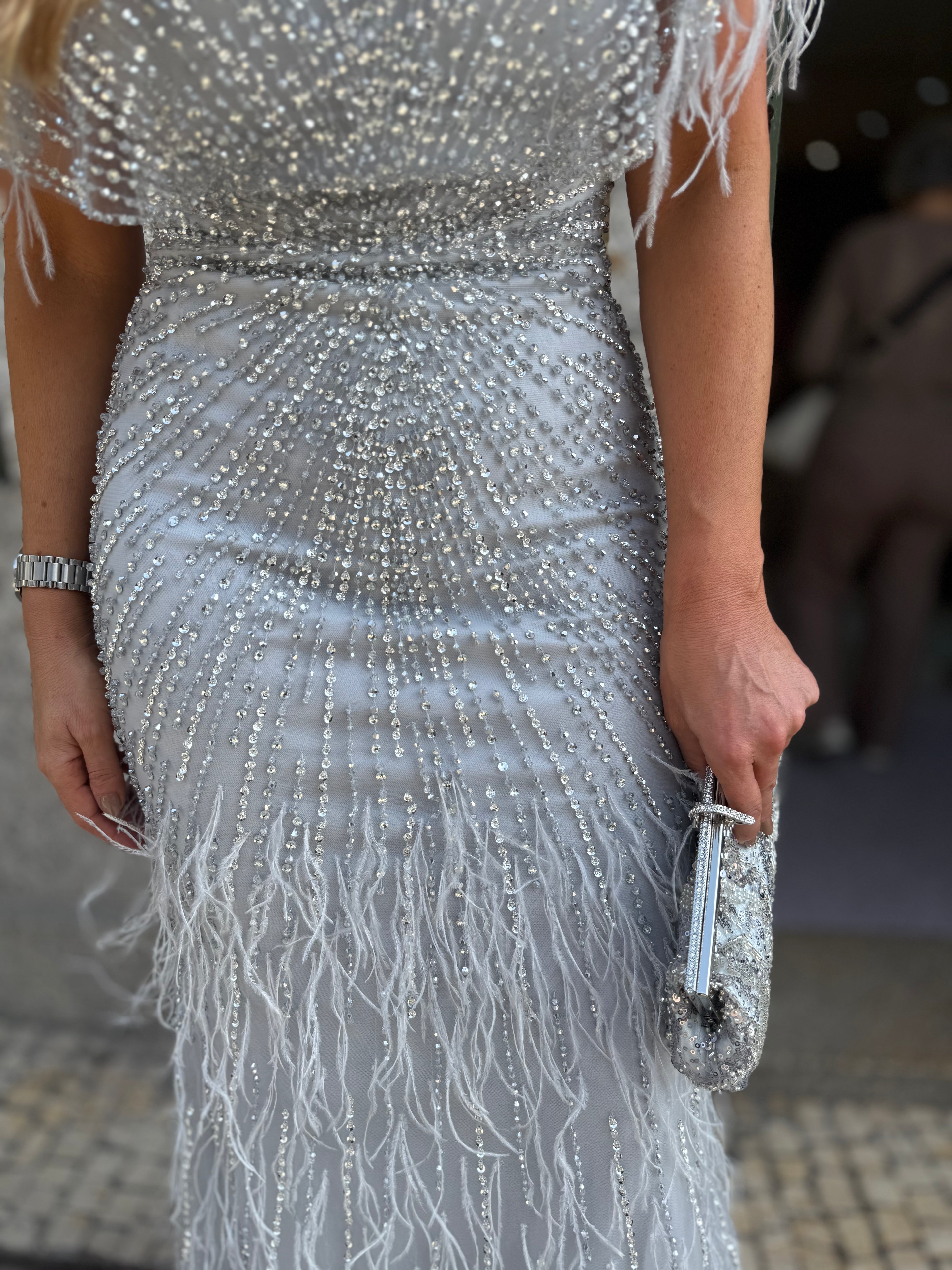 VESTIDO PRATADO LANTEJOULAS