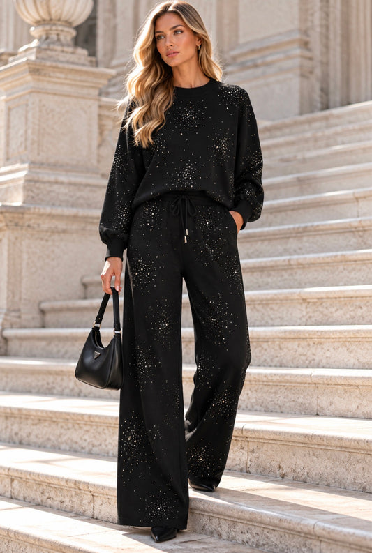 CONJUNTO PRETO COM APLICAÇÕES BRILHANTES