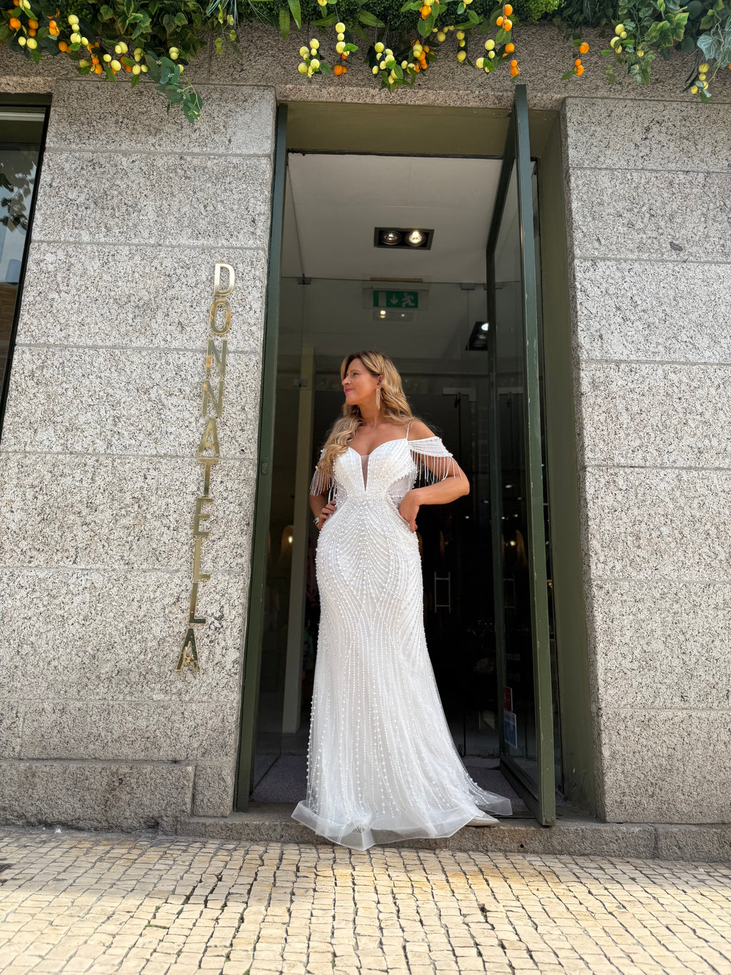 VESTIDO BRANCO PÉROLAS