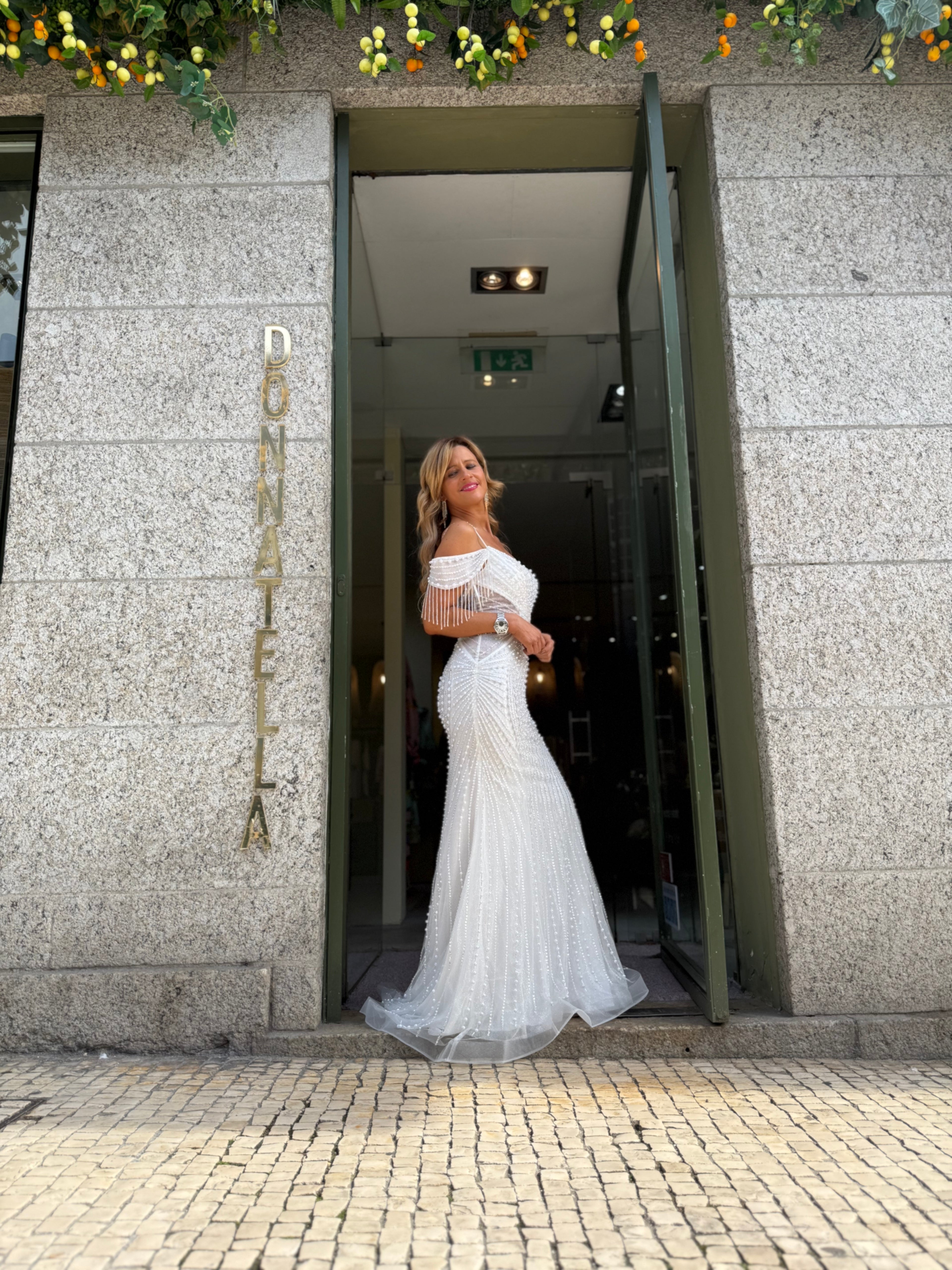 VESTIDO BRANCO PÉROLAS