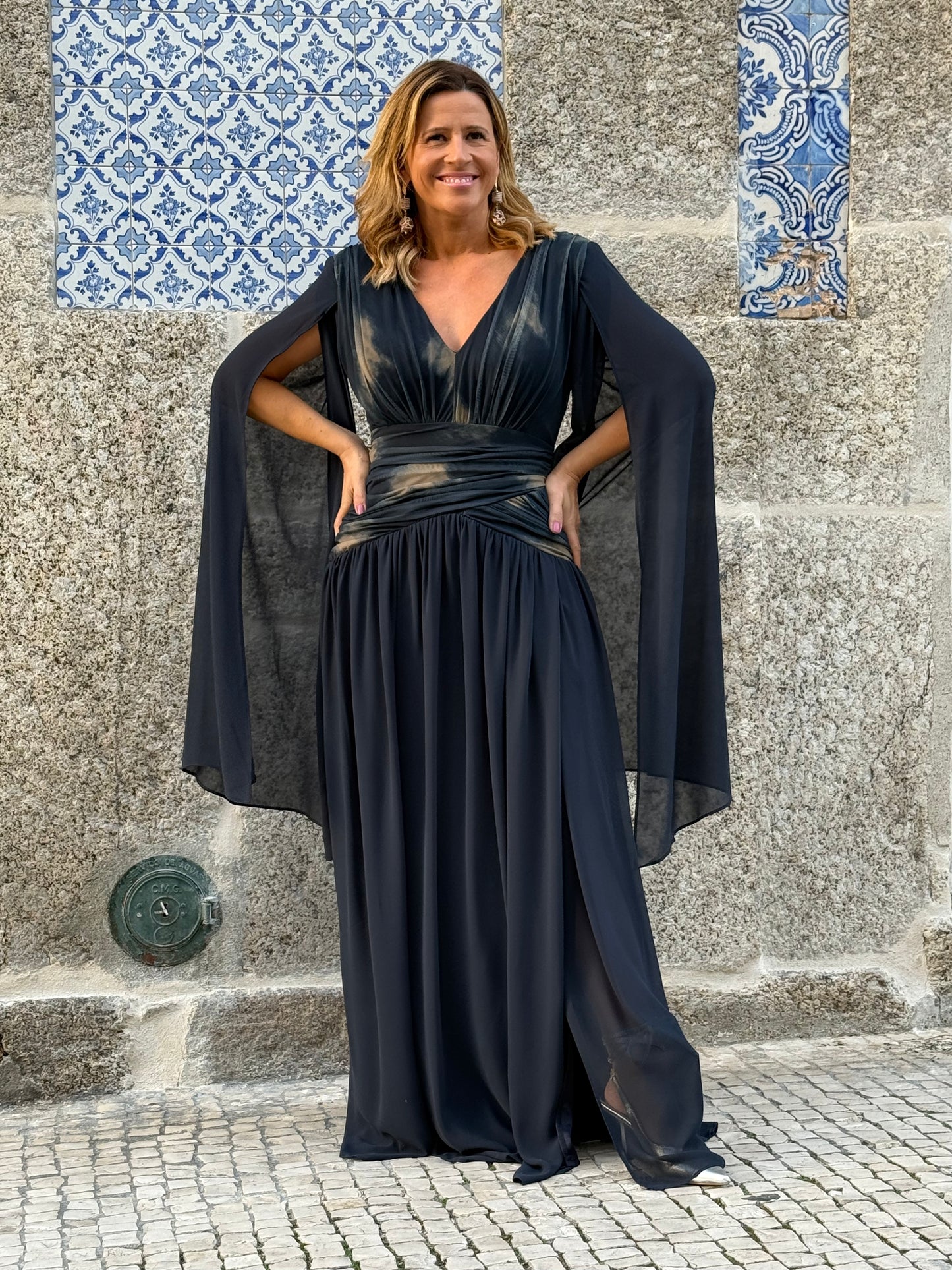 Vestido com manga esvoaçante