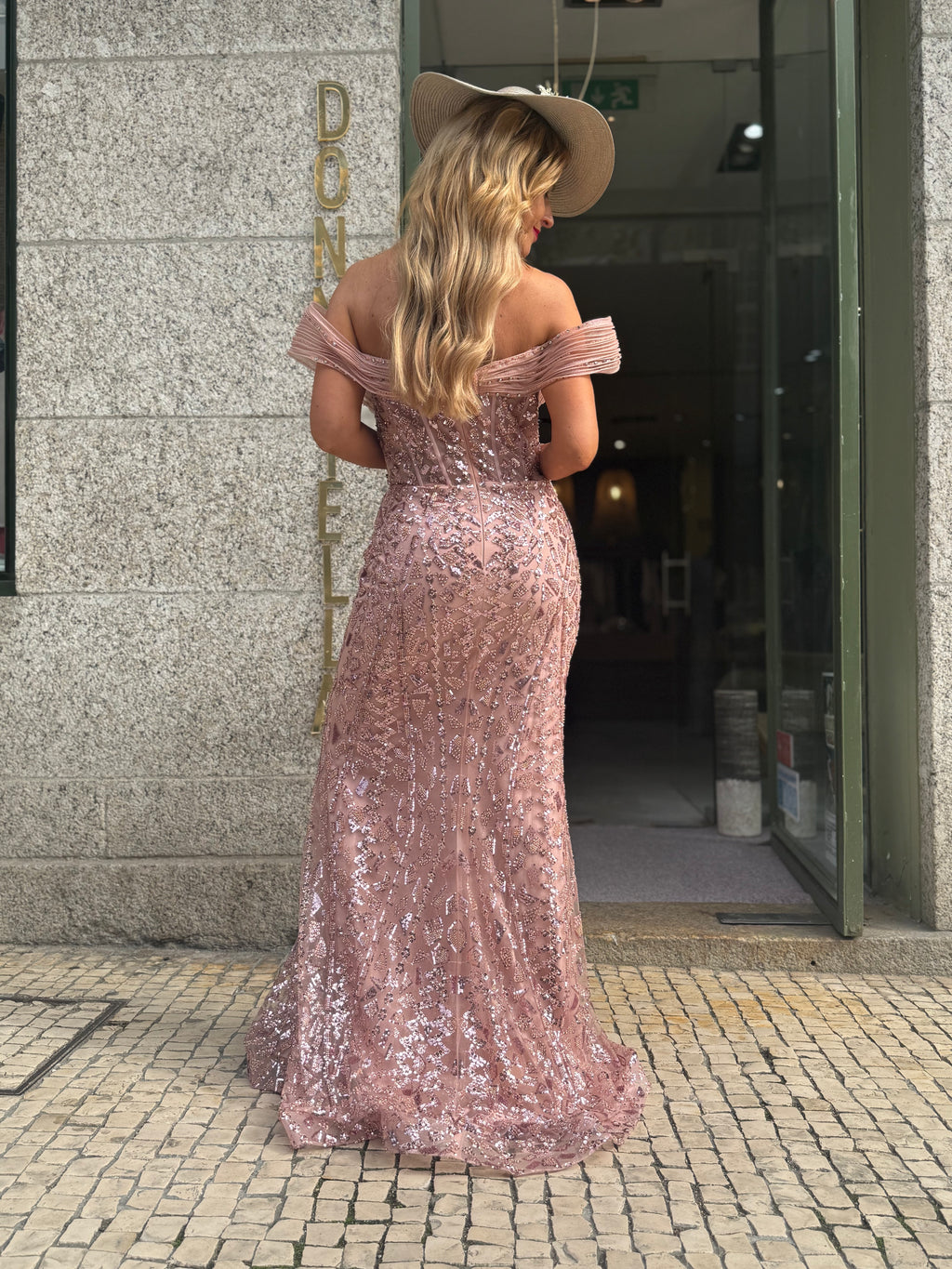VESTIDO ROSA NUDE ELEGANTE
