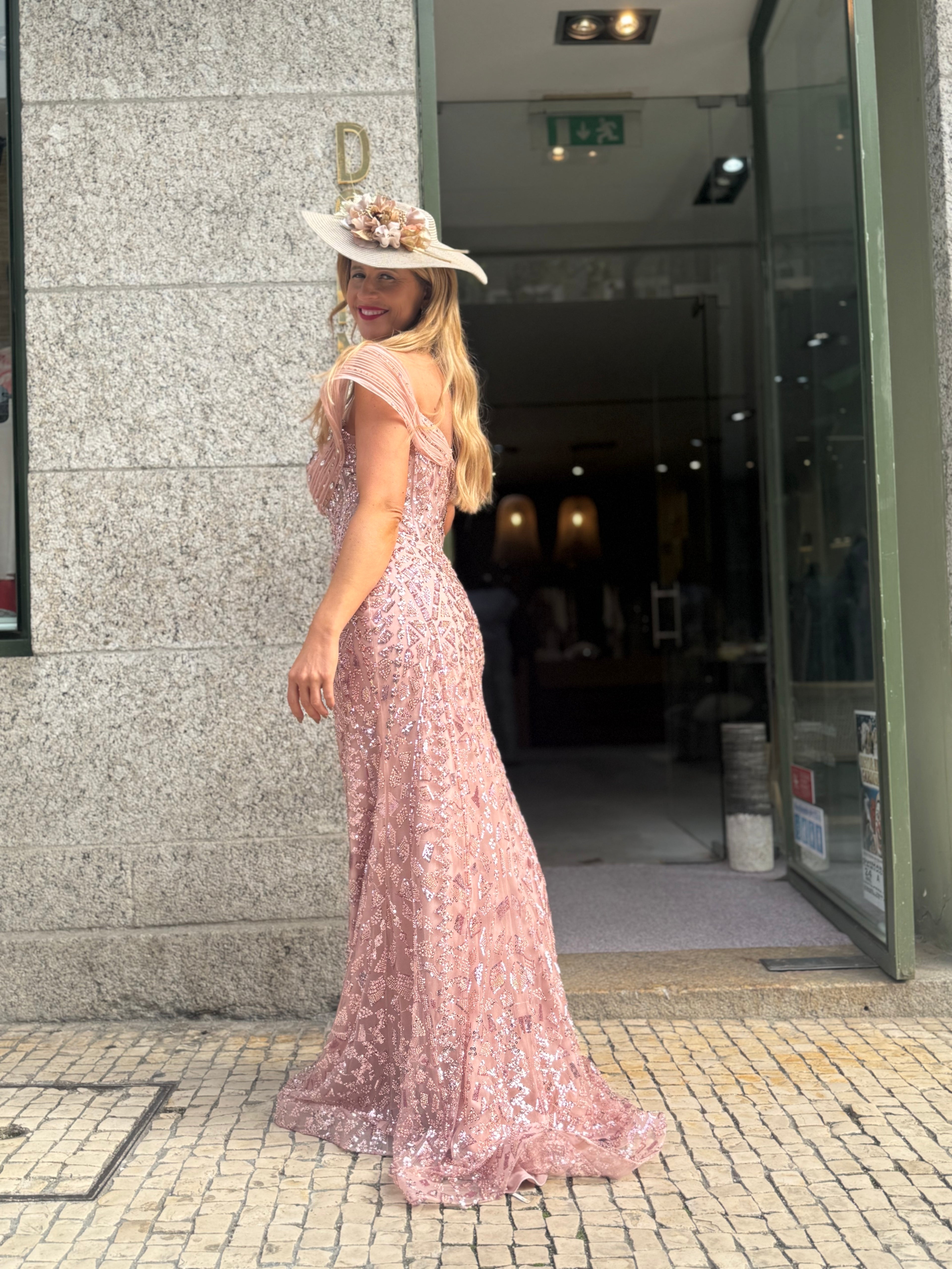 VESTIDO ROSA NUDE ELEGANTE