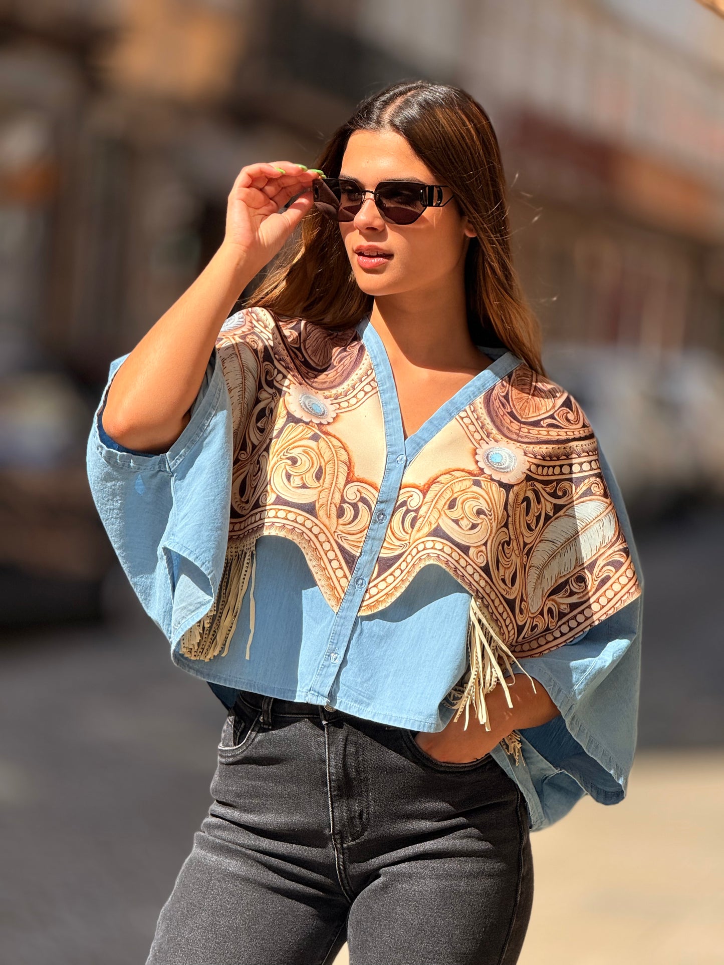 Túnica crop top