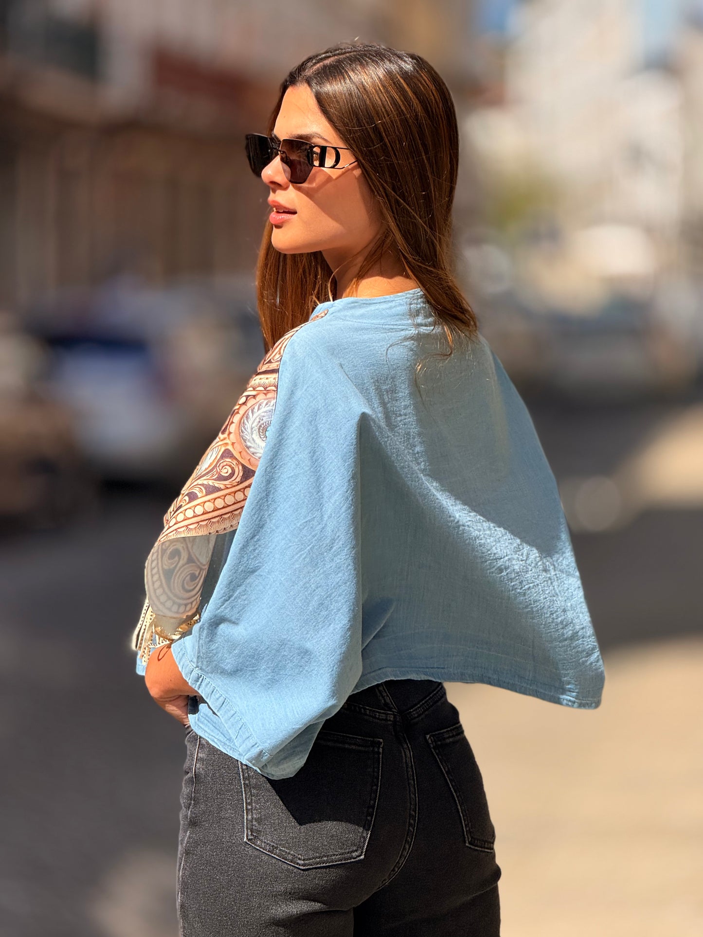 Túnica crop top