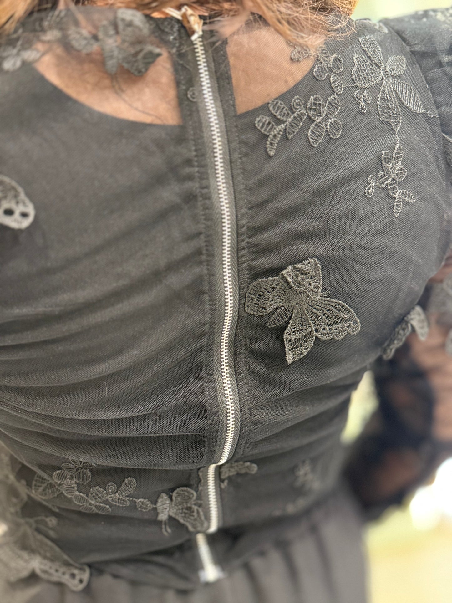 Blusa de transparente preta com proteção