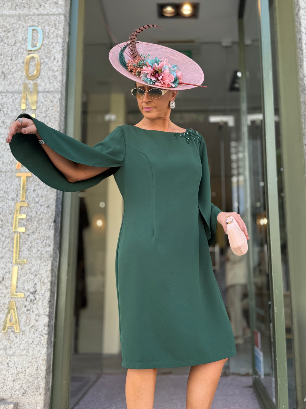 VESTIDO MANGA CAPA