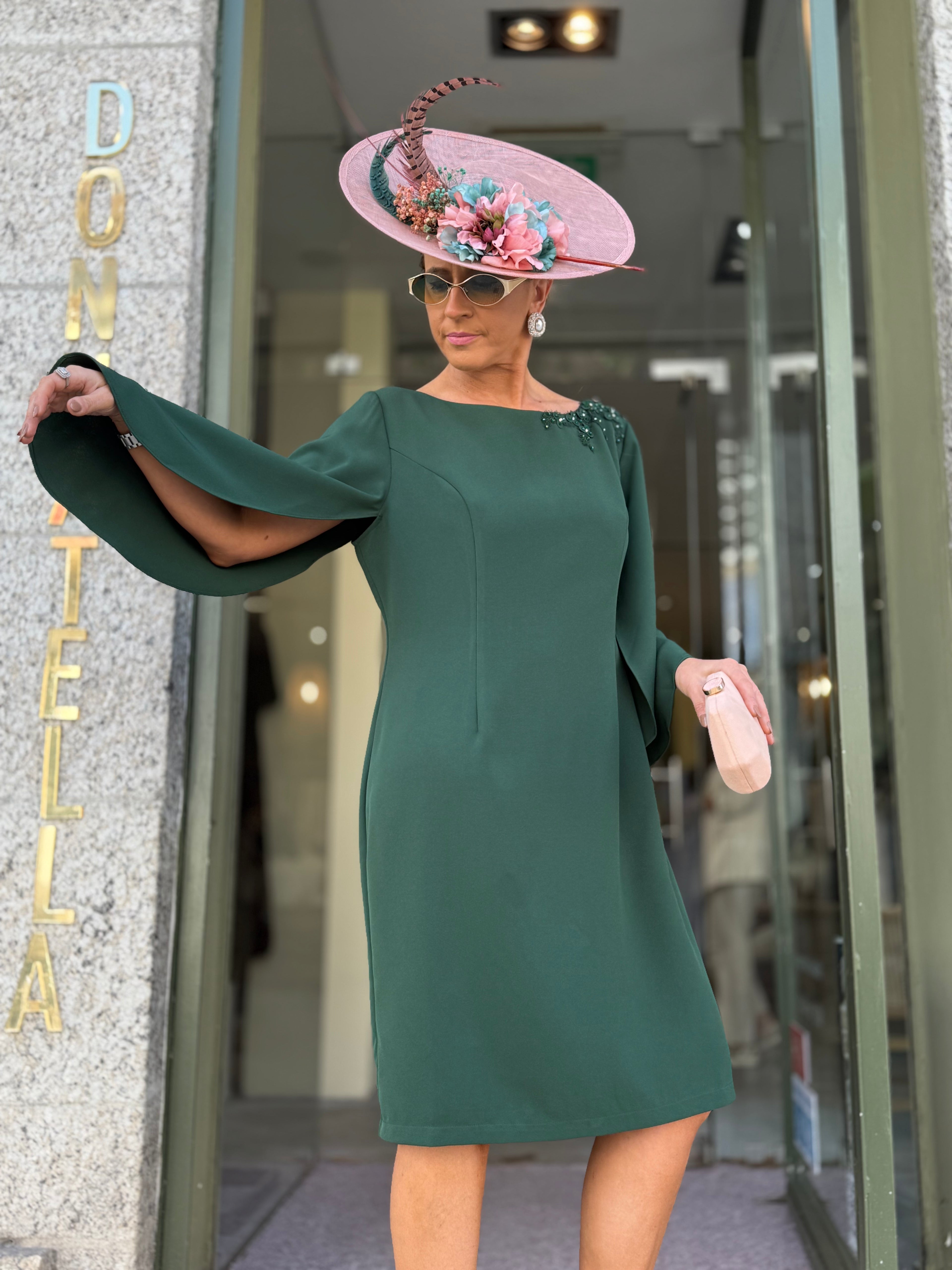 VESTIDO MANGA CAPA