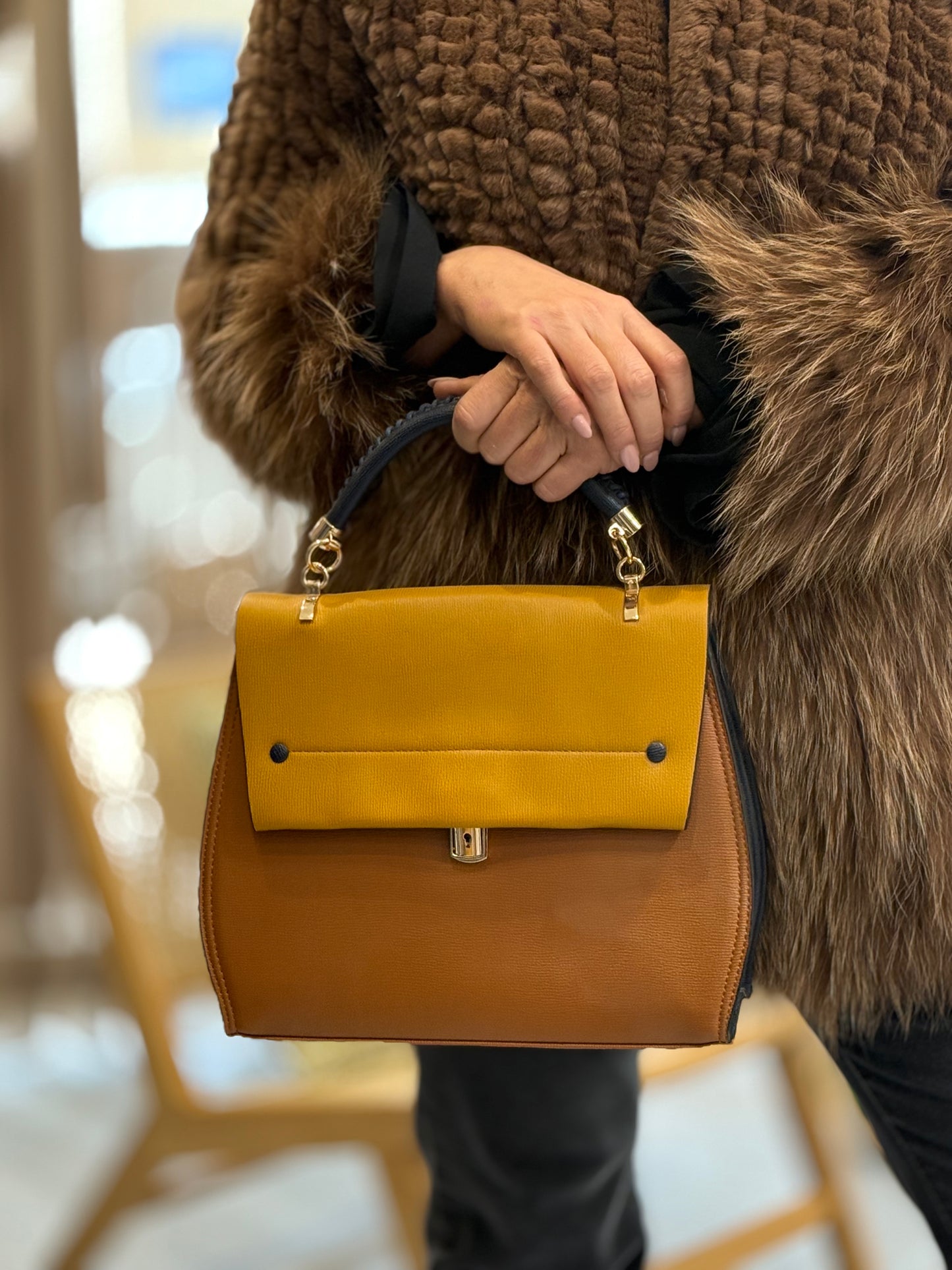 Bolsa dois tons terrosos