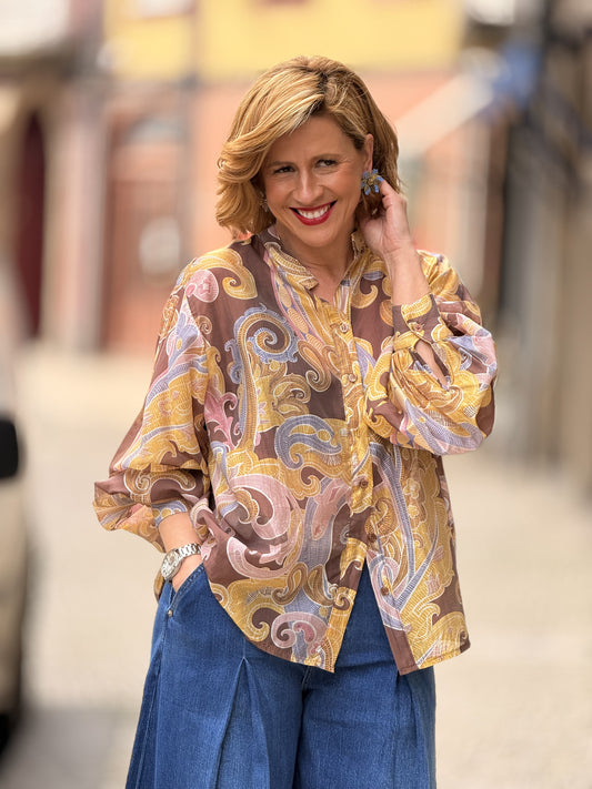 Blusa padrão floral
