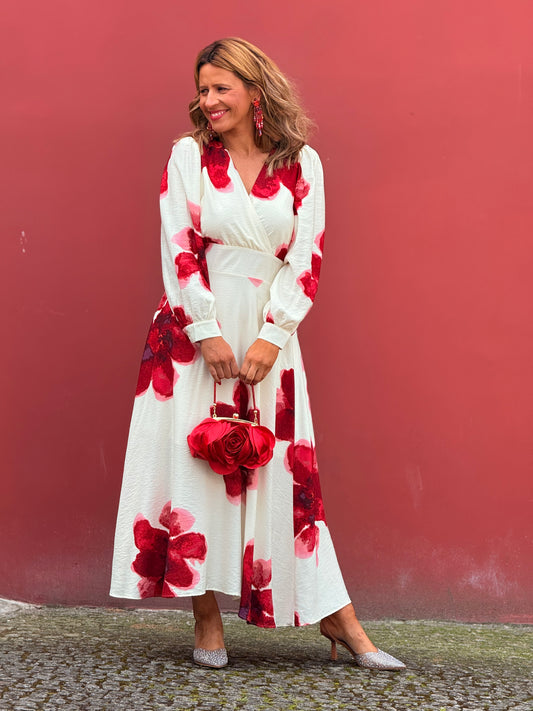 Vestido com motivos florais