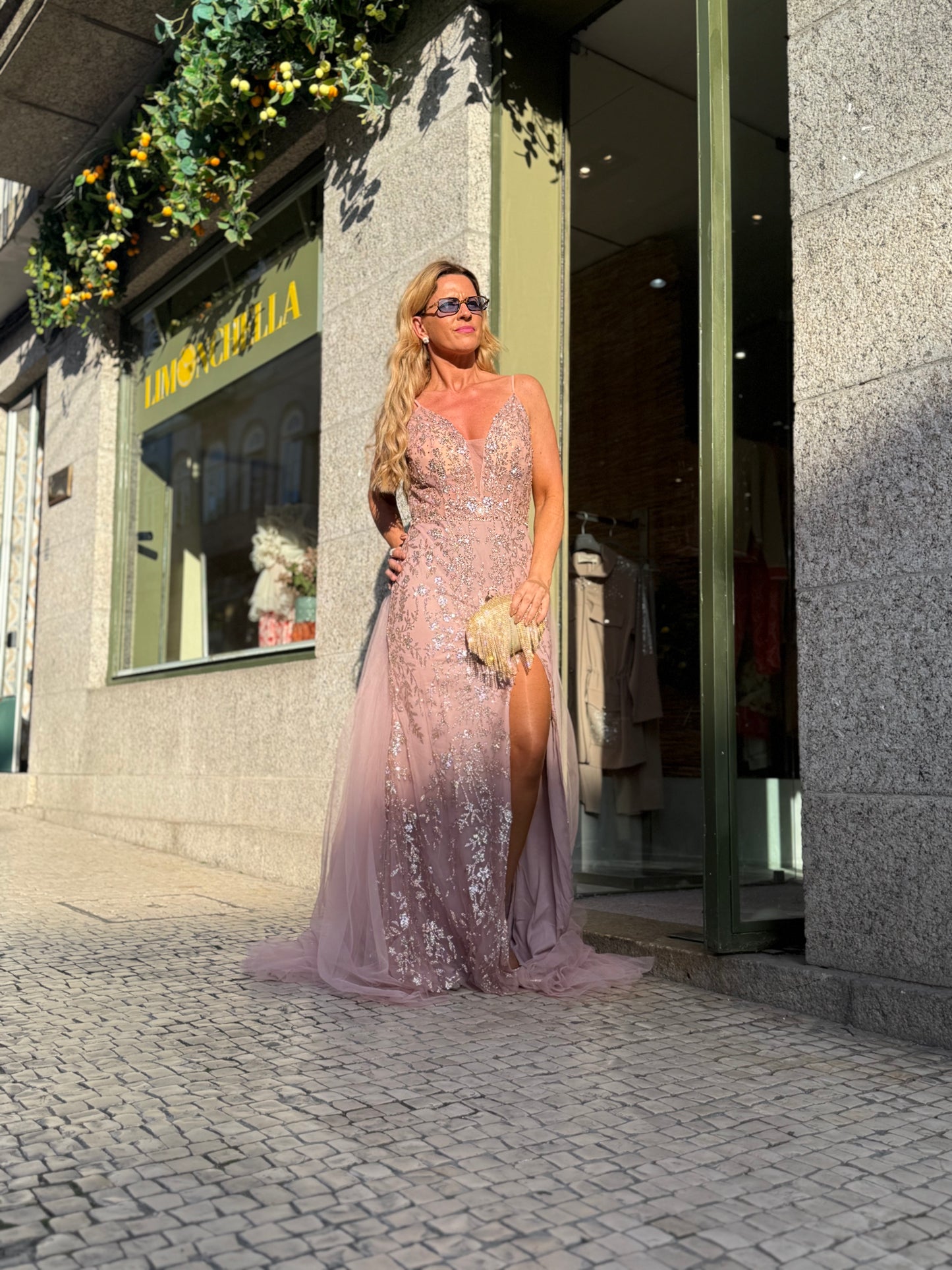 VESTIDO ROSA BRILHO