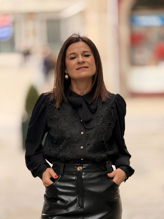 Blusa de renda