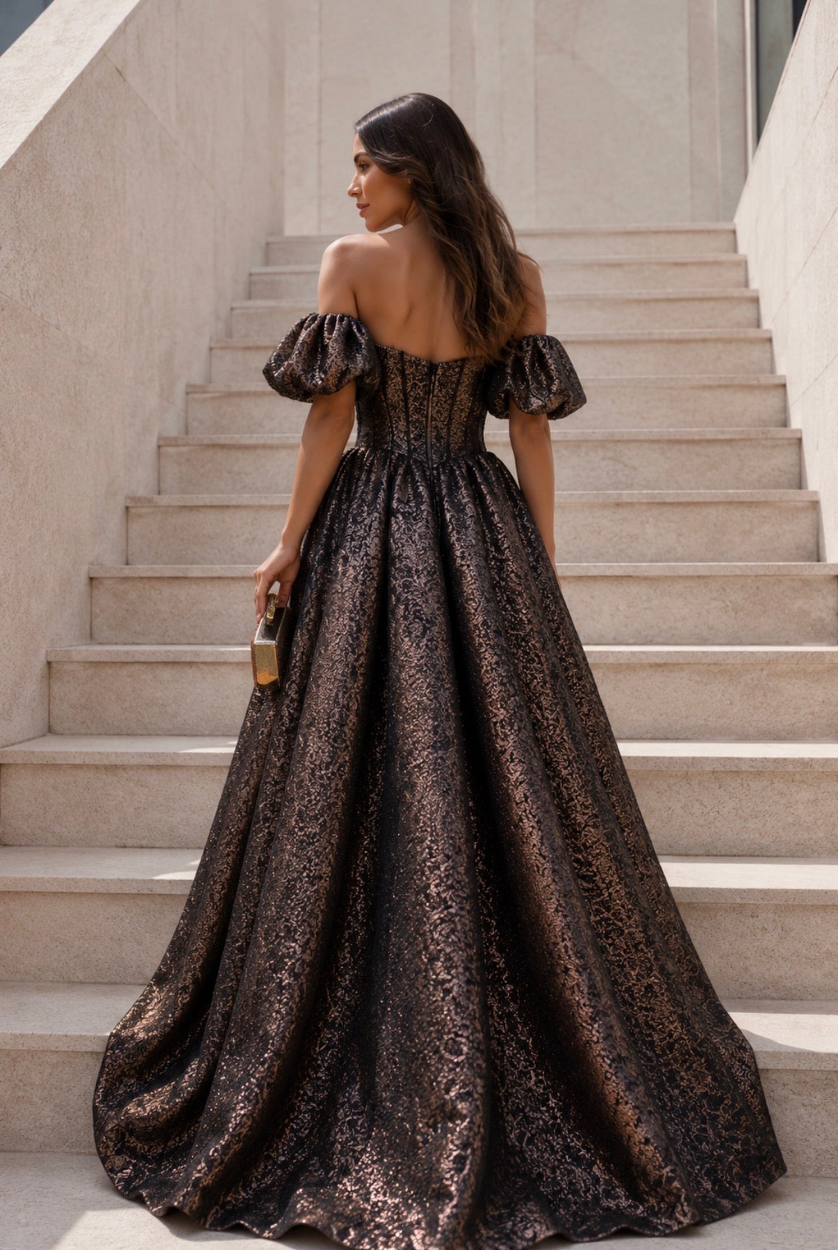VESTIDO CASTANHO LONGO