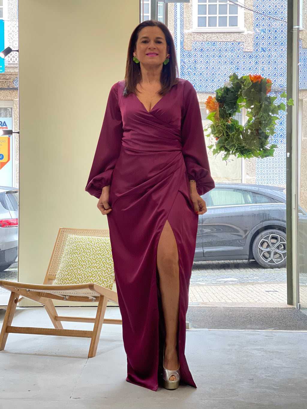 Vestido cetim com manga