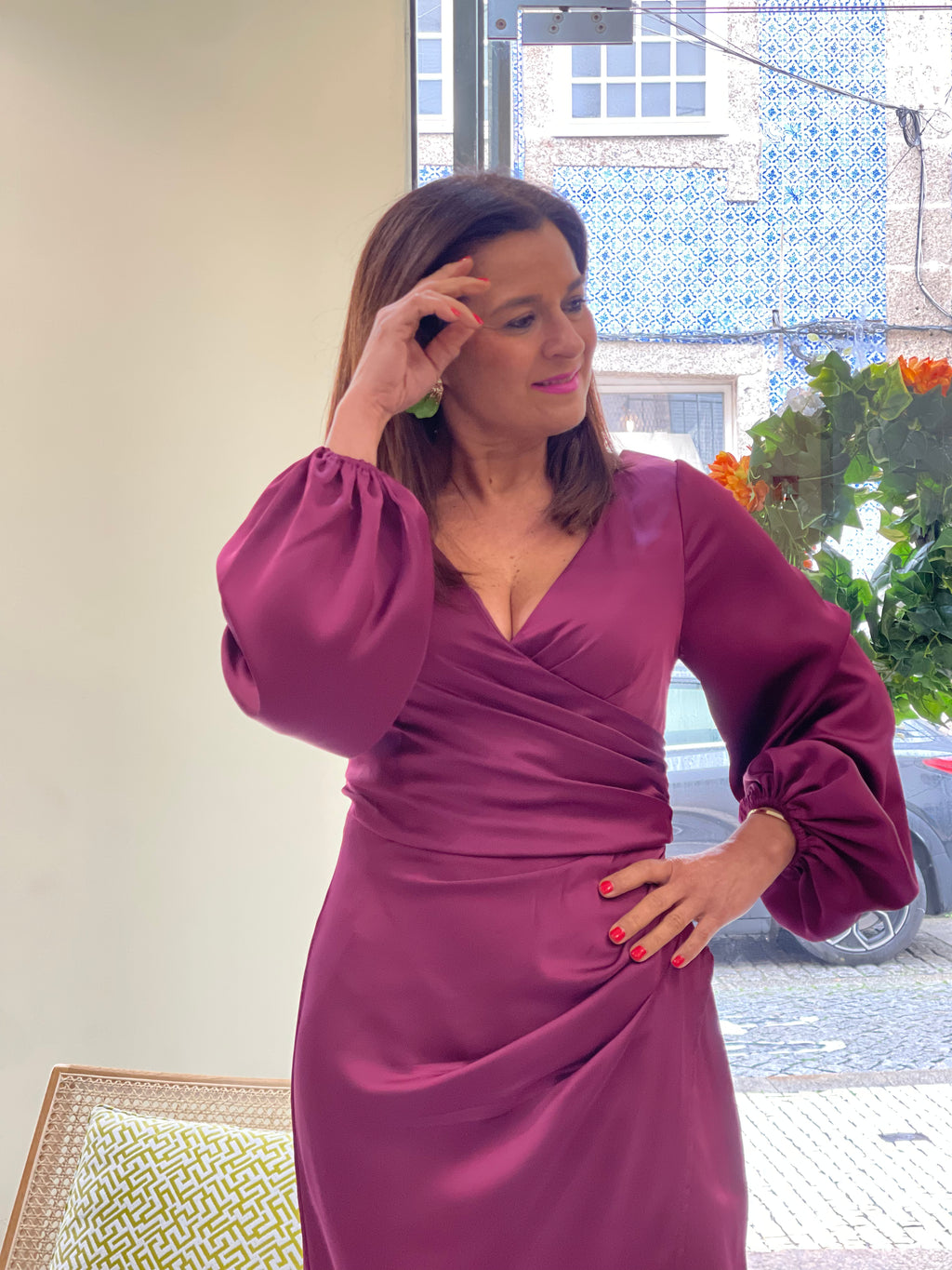Vestido cetim com manga
