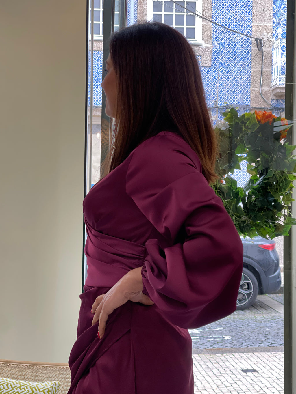 Vestido cetim com manga