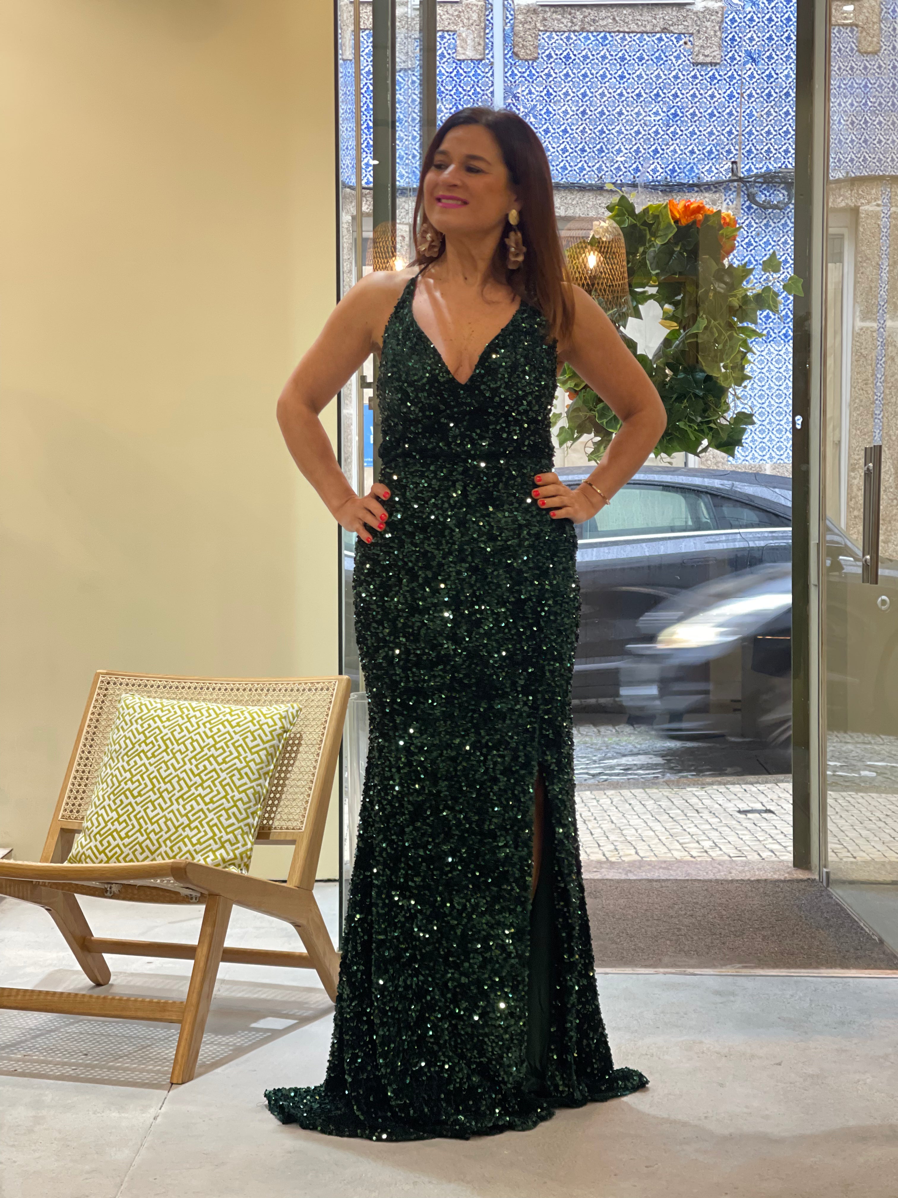 VESTIDO SEREIA LANTEJOULAS