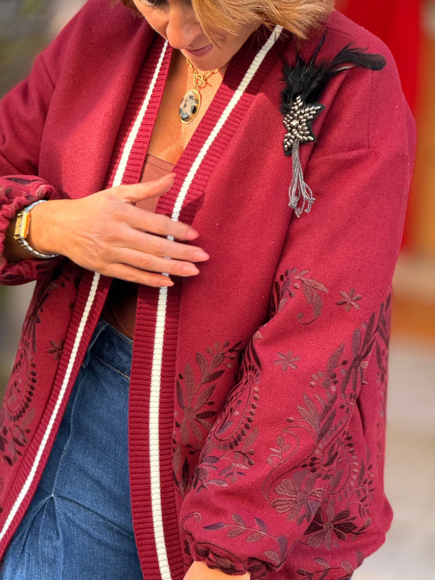 Bomber com bordados