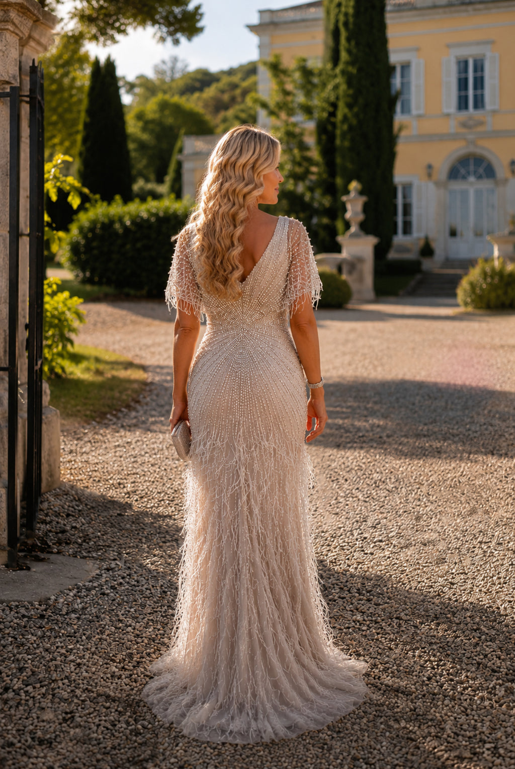 VESTIDO NUDE LANTEJOULAS