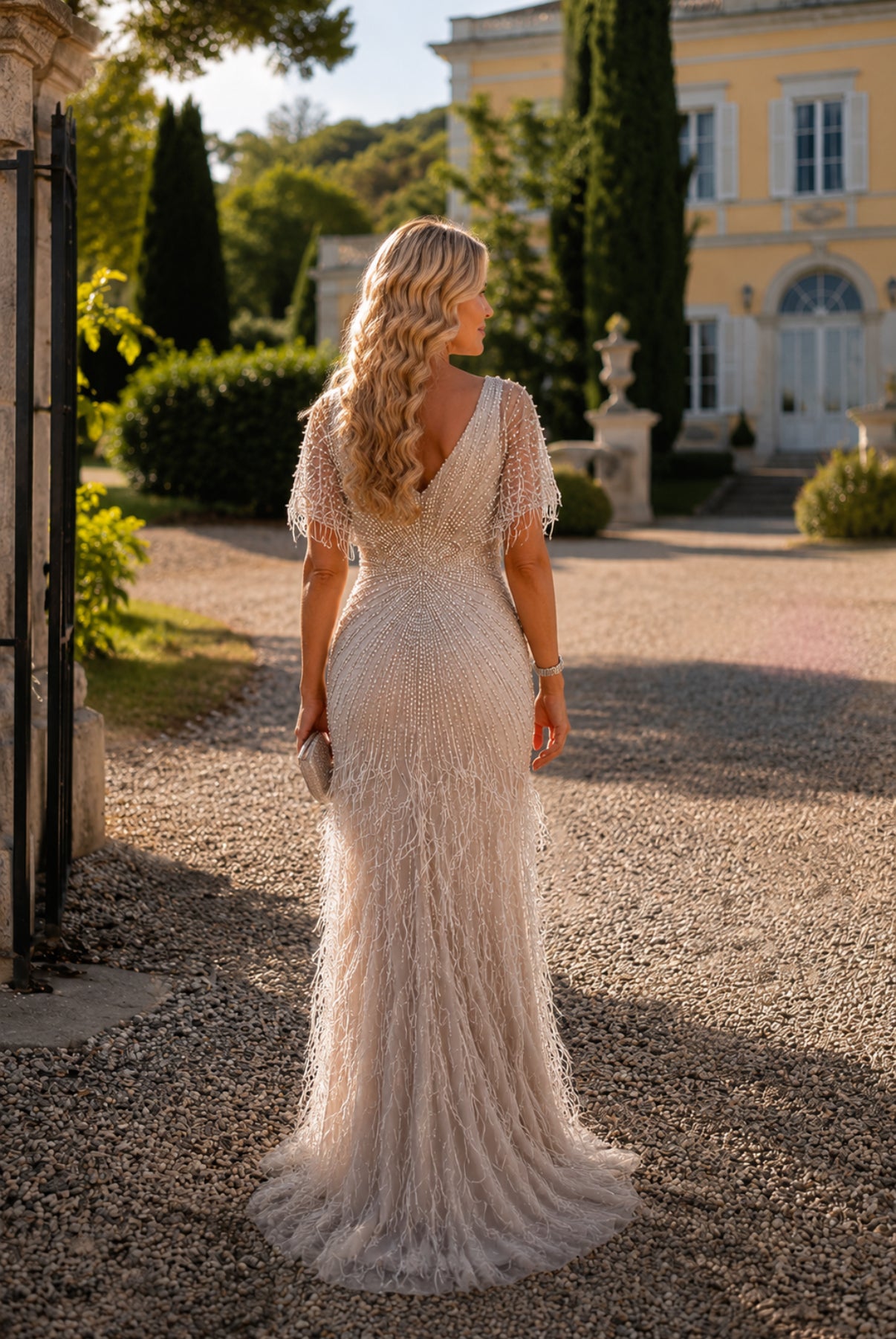 VESTIDO NUDE LANTEJOULAS