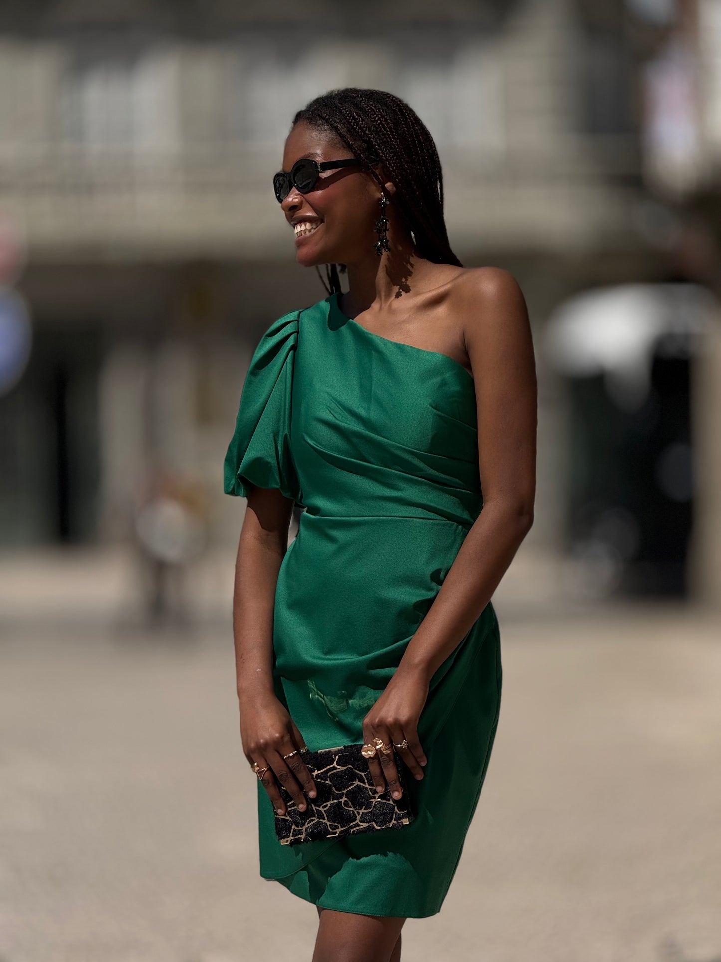 Vestido manga volumosa