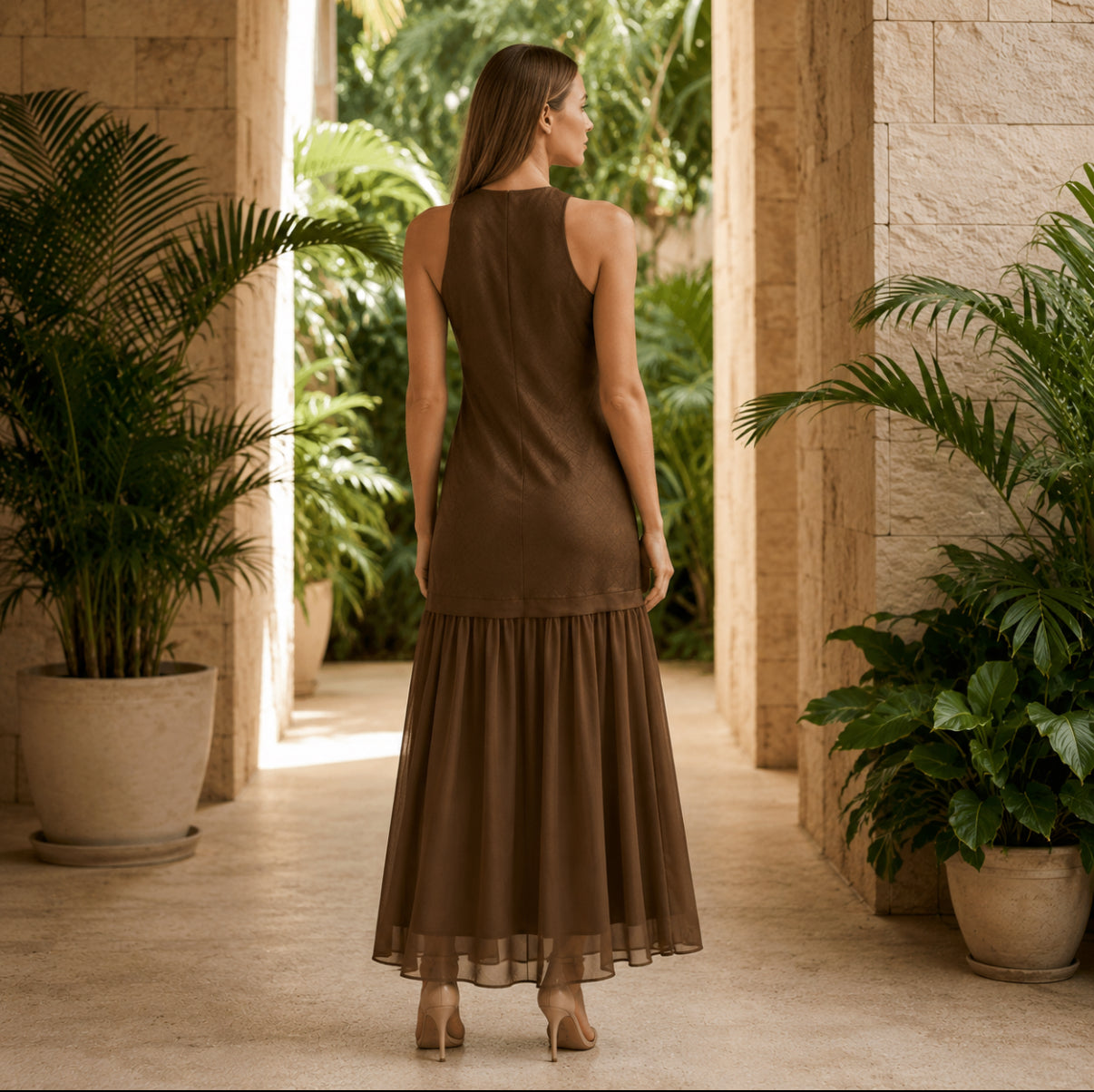 VESTIDO LONGO COM SAIA CASTANHO