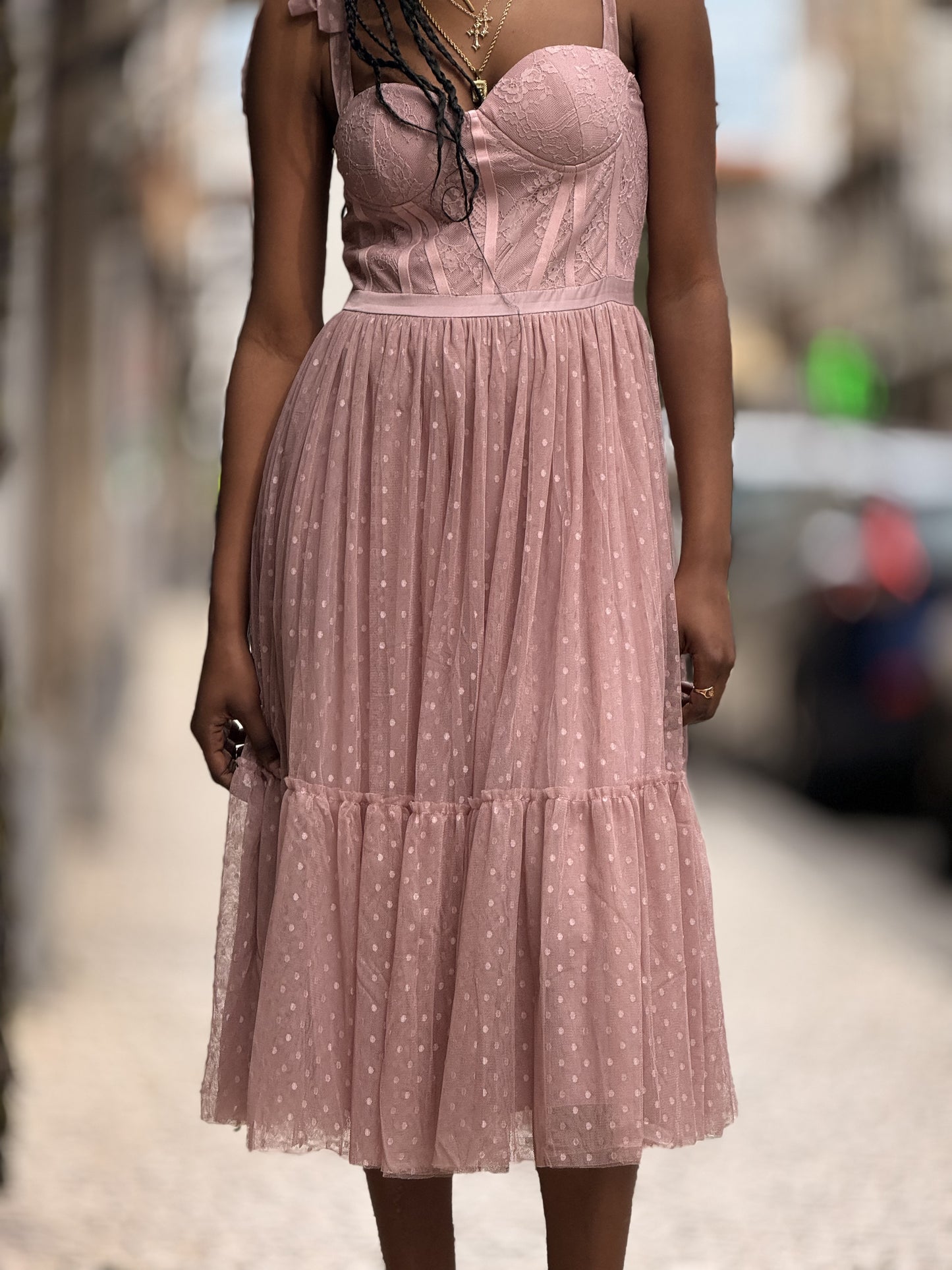 Vestido tule de pintas