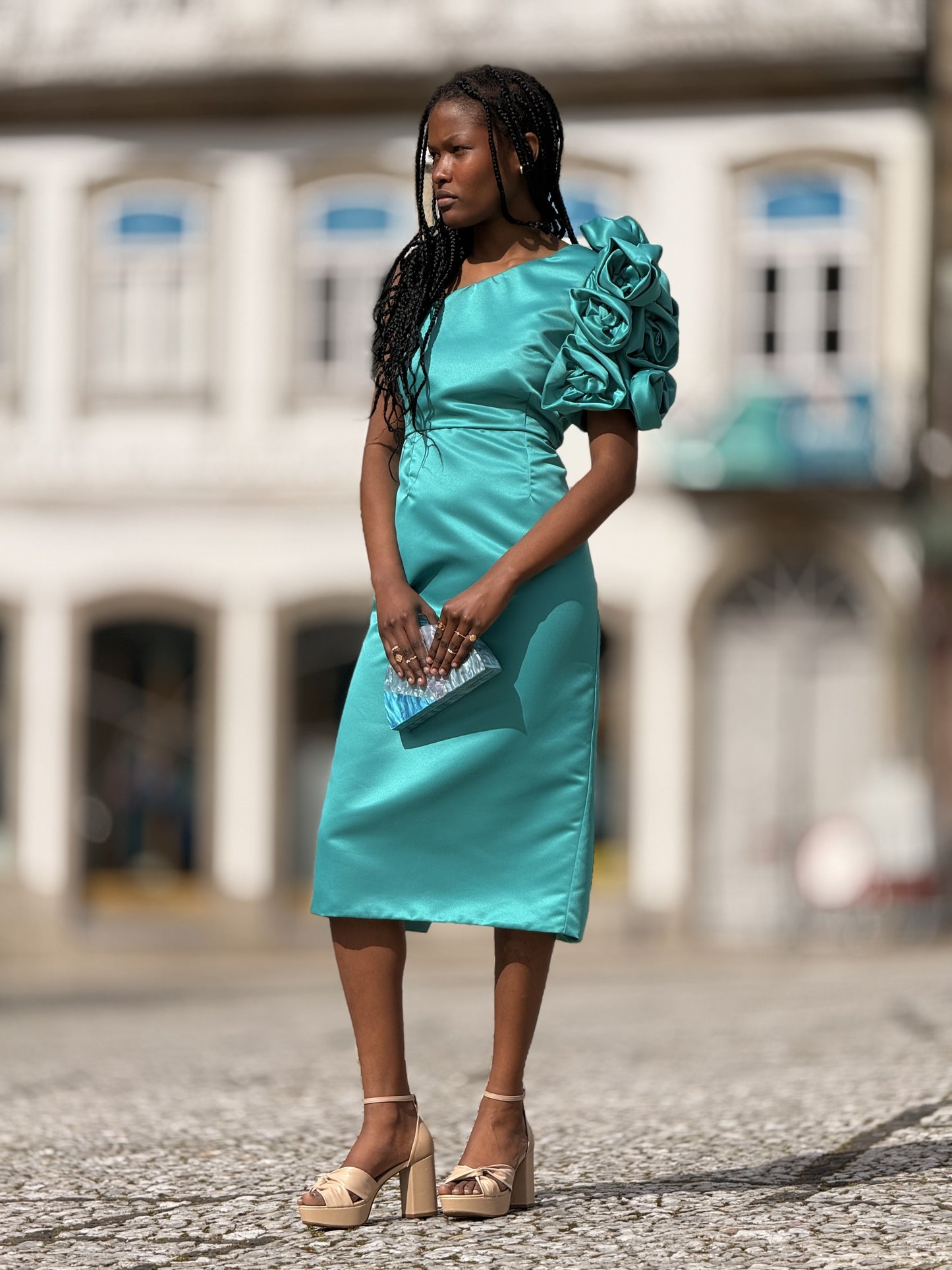 Vestido manga rosas