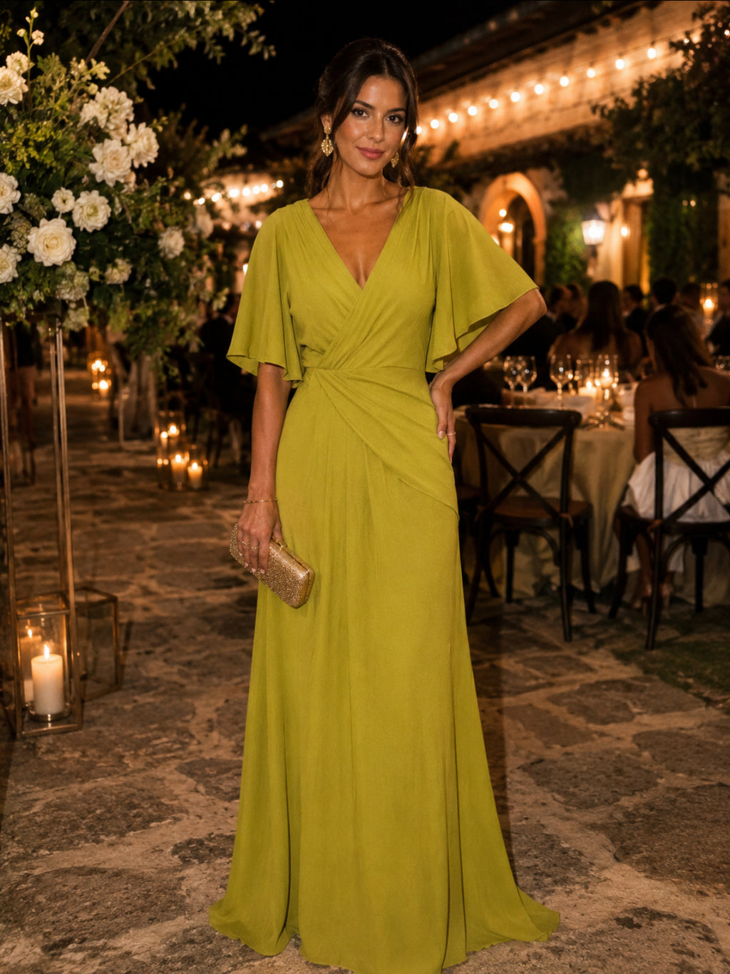 VESTIDO COM DRAPEADO NA FRENTE