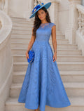 VESTIDO BORDADO EM RELEVO