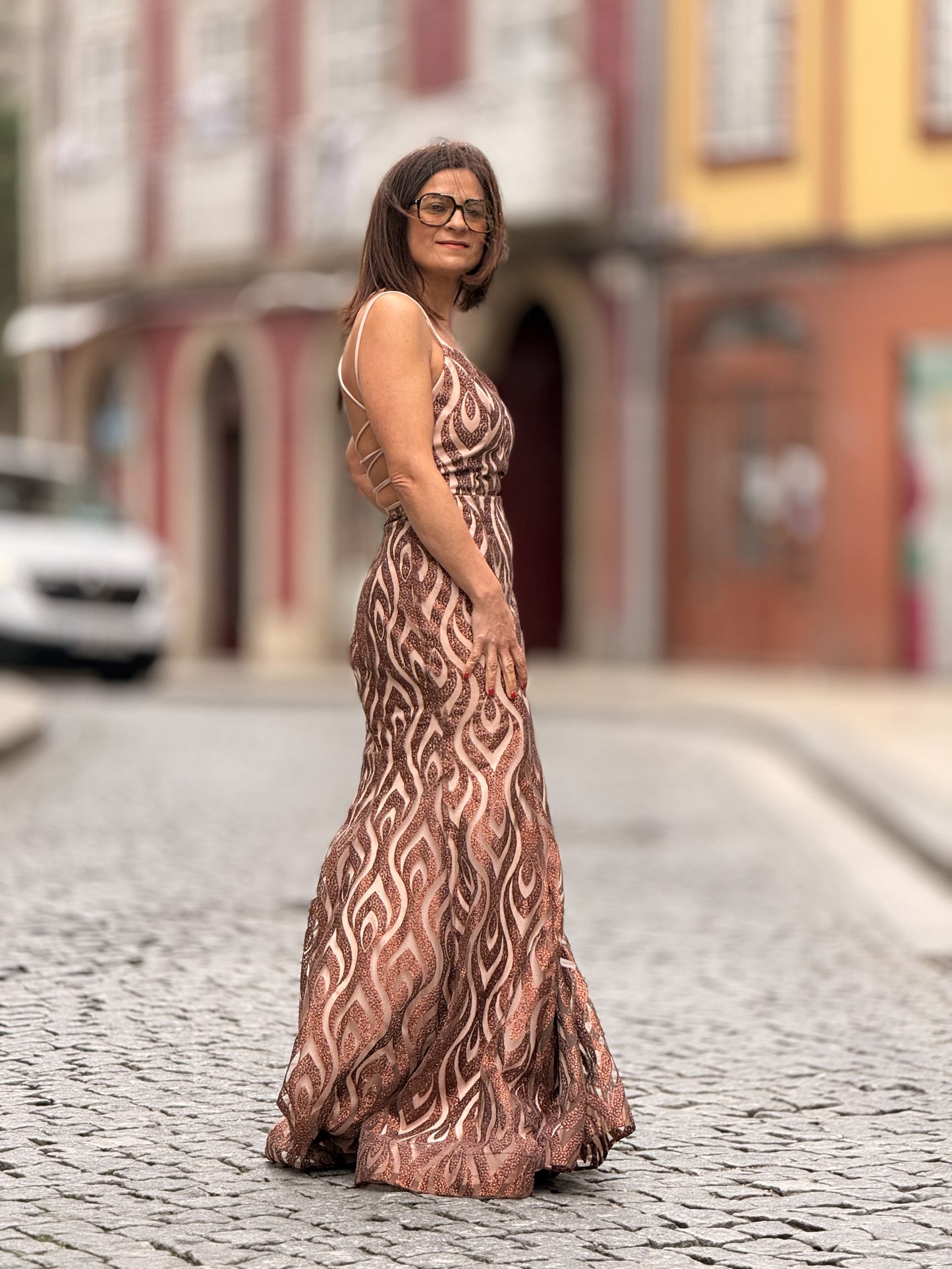 Vestido brilho em forma de chama