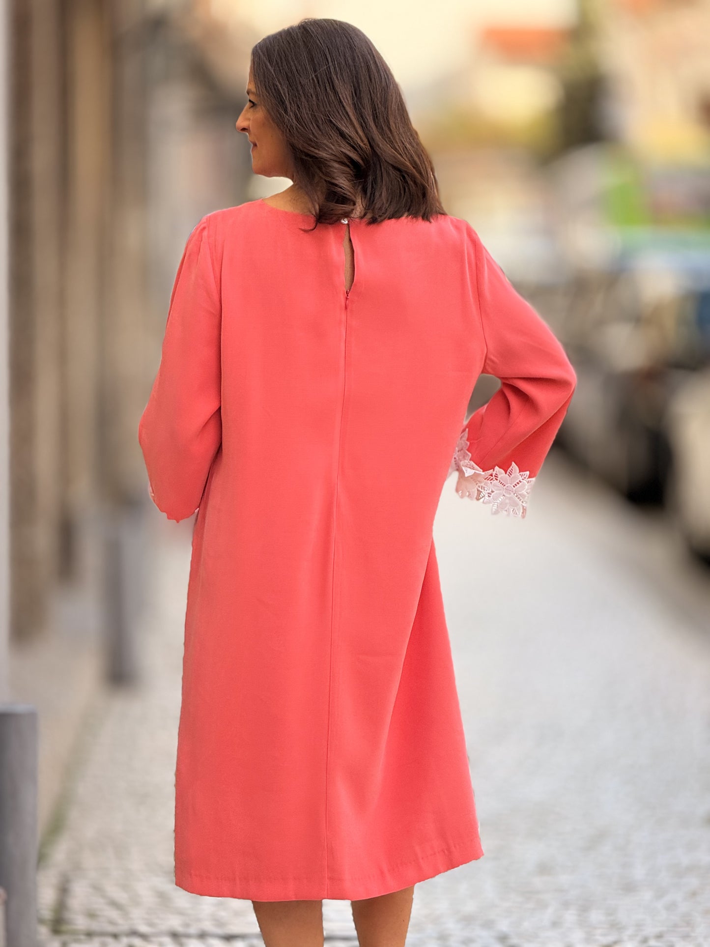 Vestido renda punhos