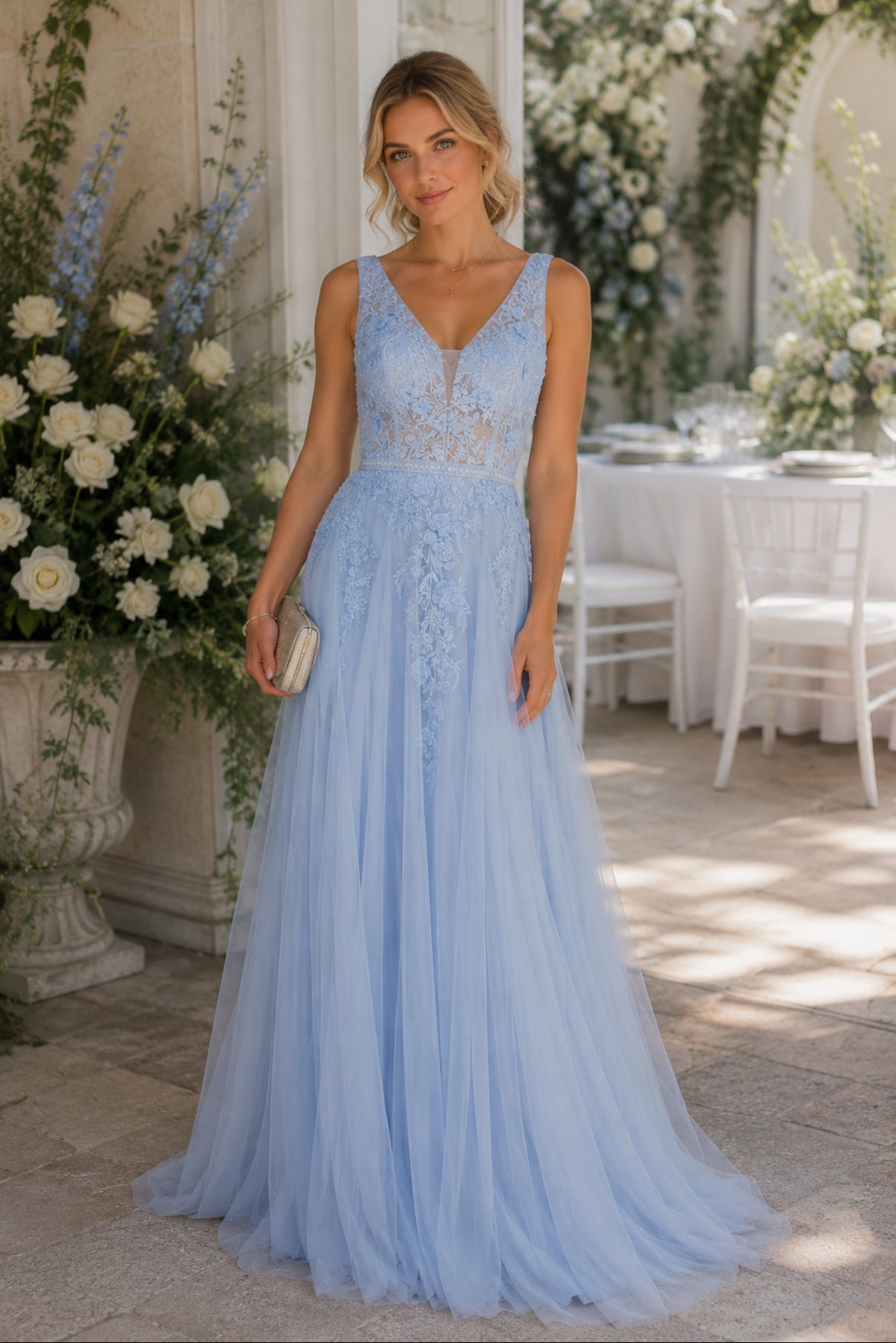 VESTIDO TULE COM BRILHOS