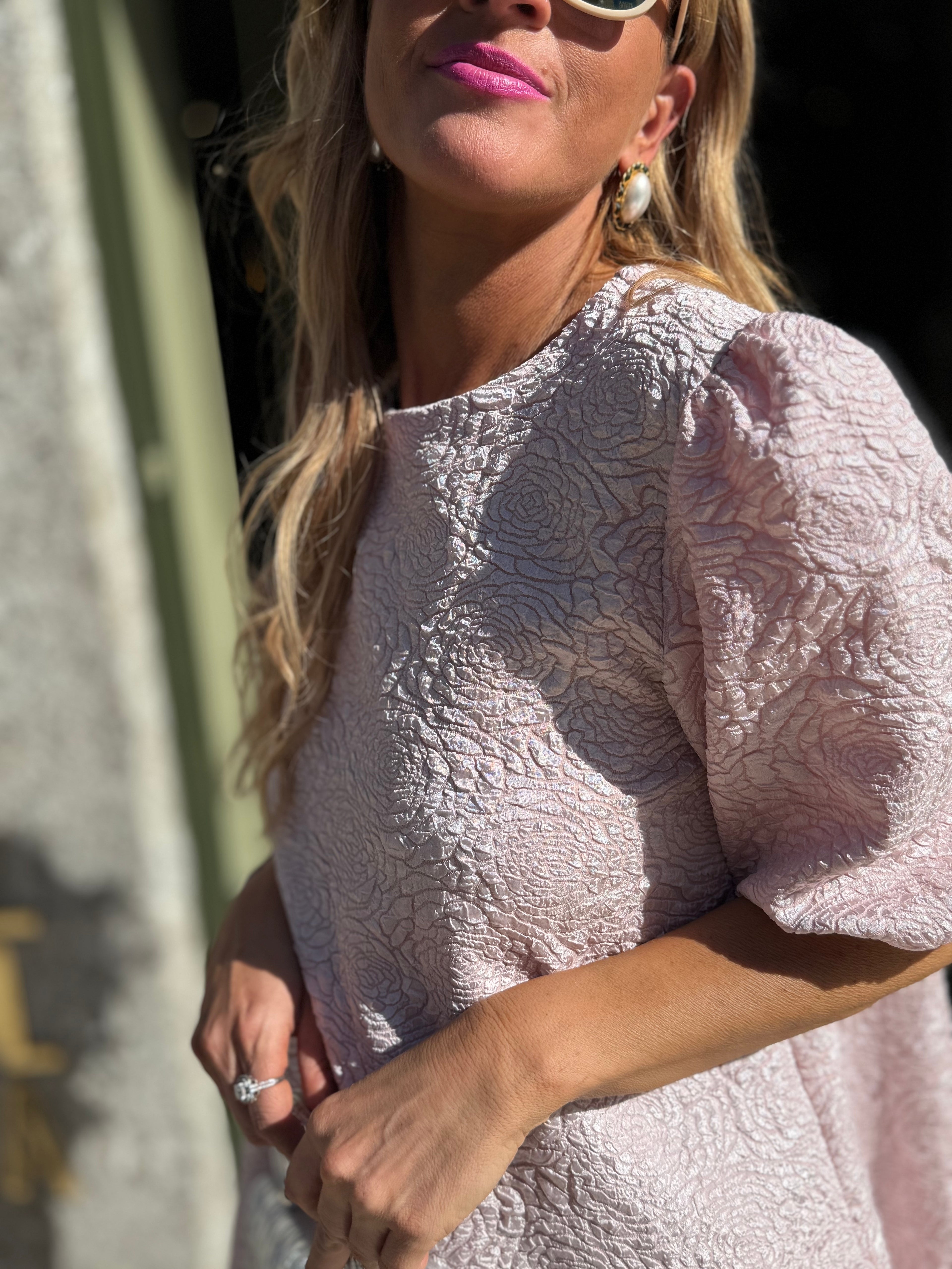VESTIDO CURTO BORDADO