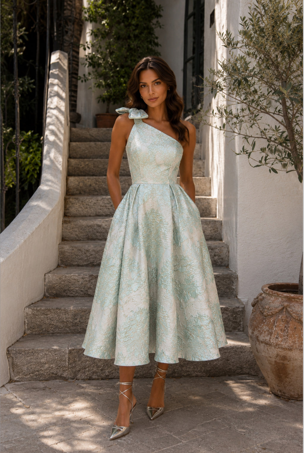 VESTIDO MIDI ASSIMÉTRICO