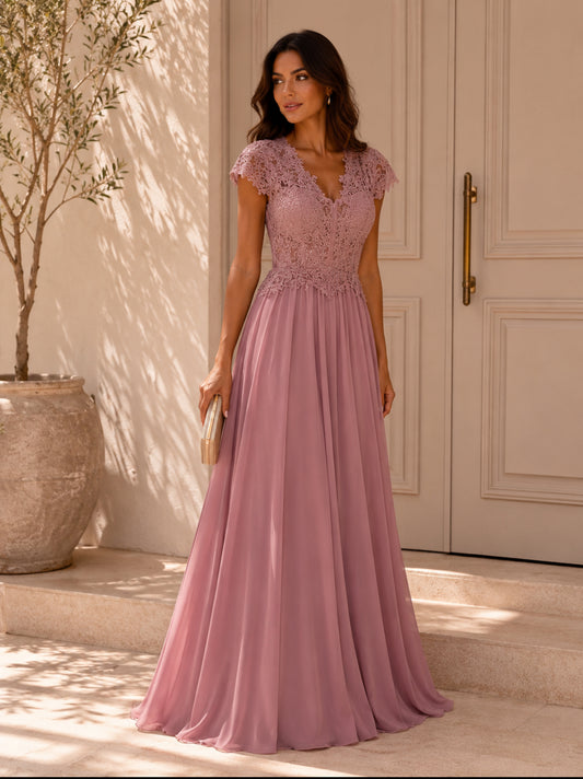 VESTIDO ROSA RENDADO