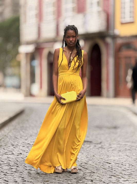 Vestido decote em V
