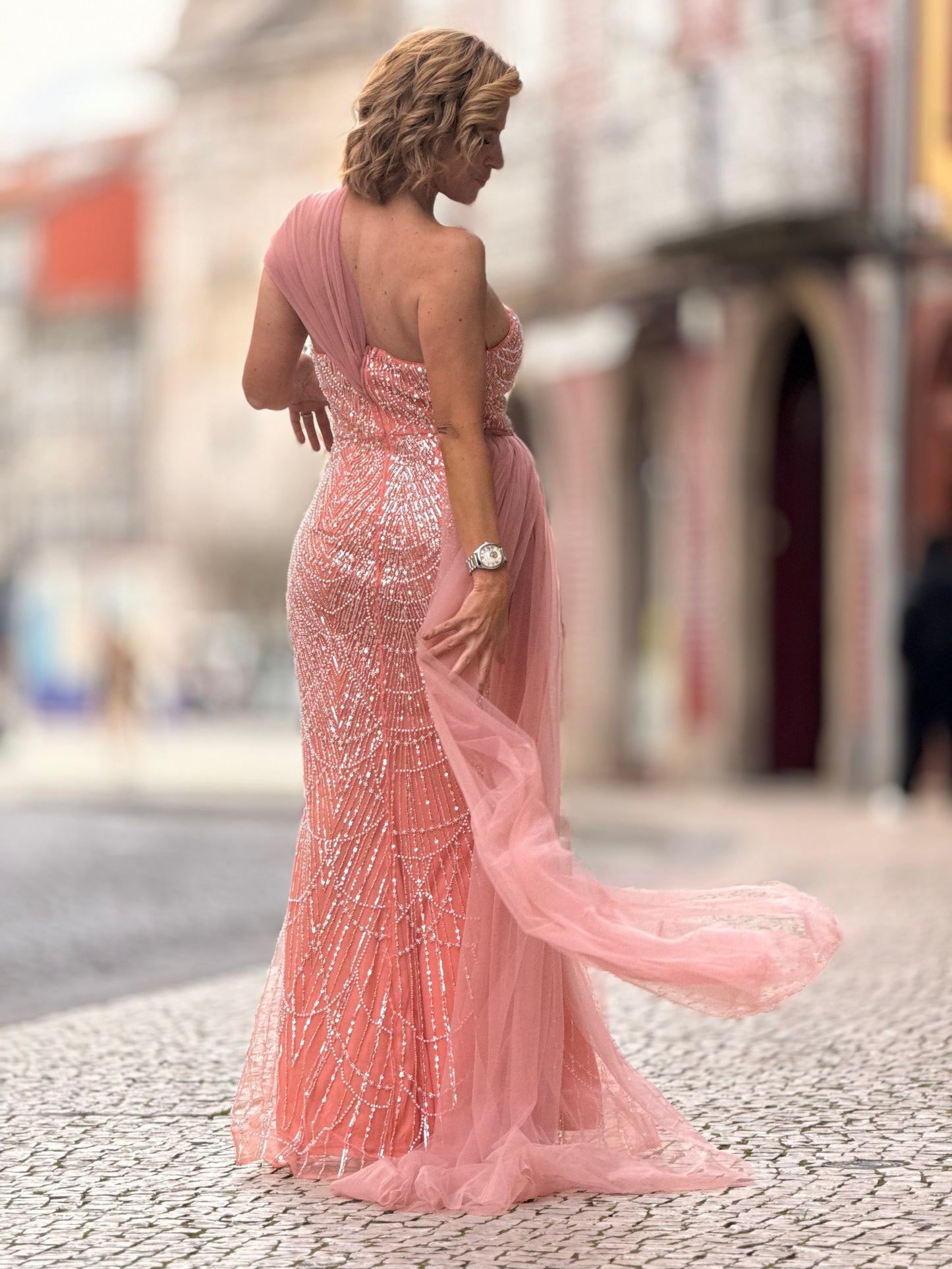 Vestido pérola e brilho