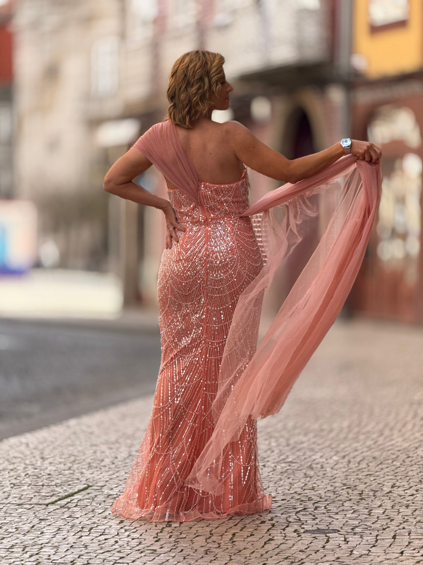Vestido pérola e brilho