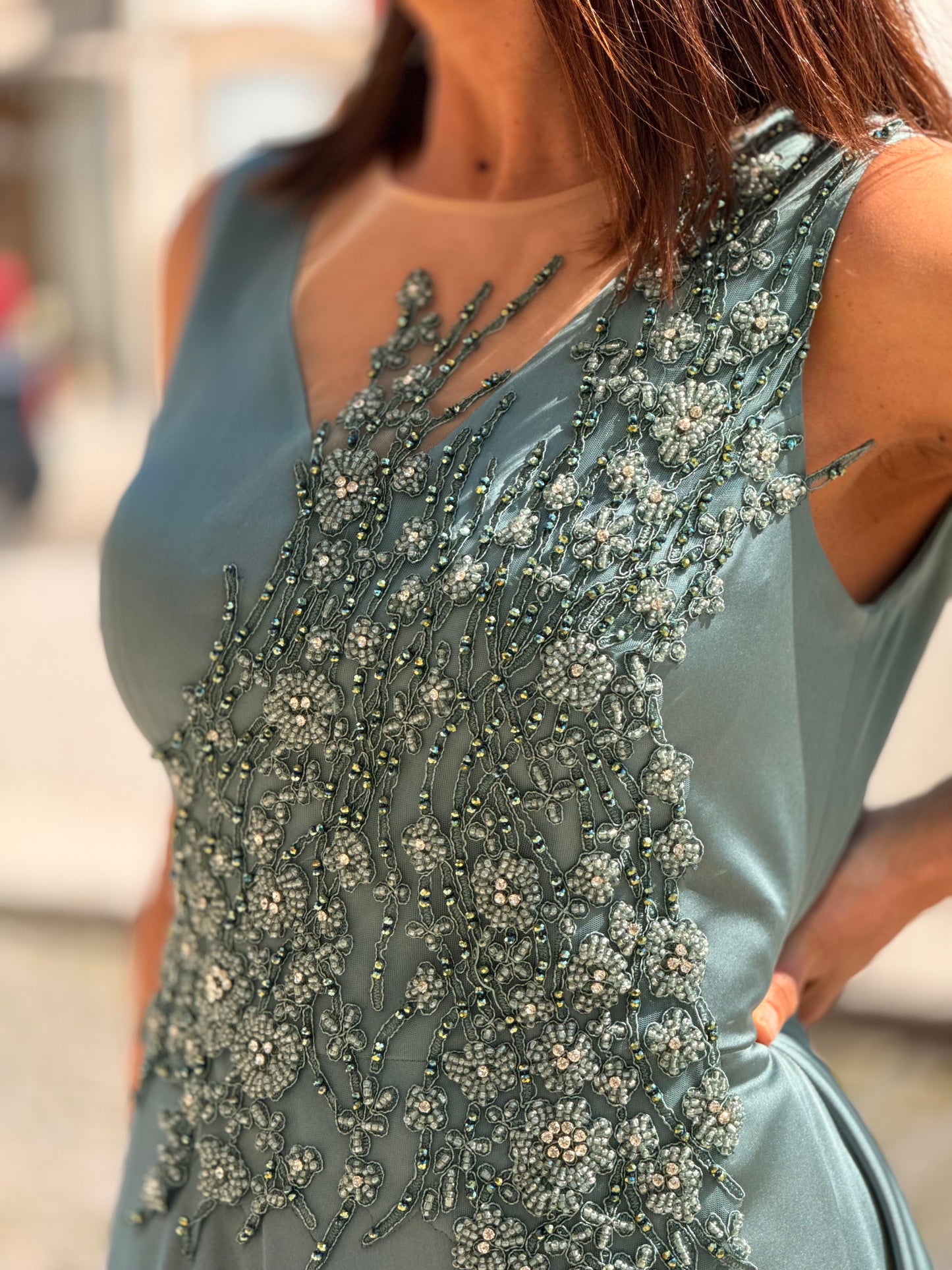 Vestido de chiffon com bordado