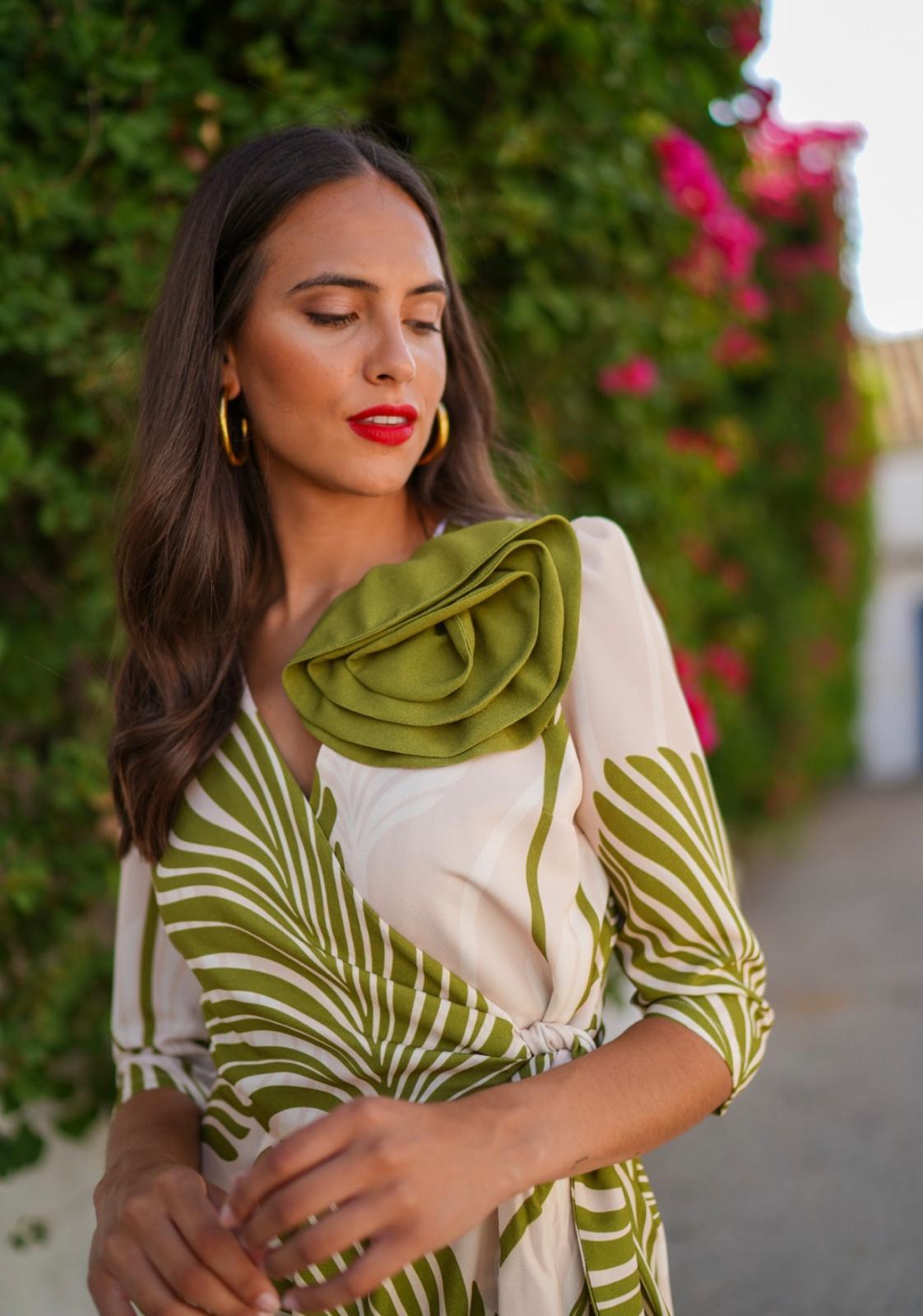 VESTIDO MIDI ASSIMÉTRICO
