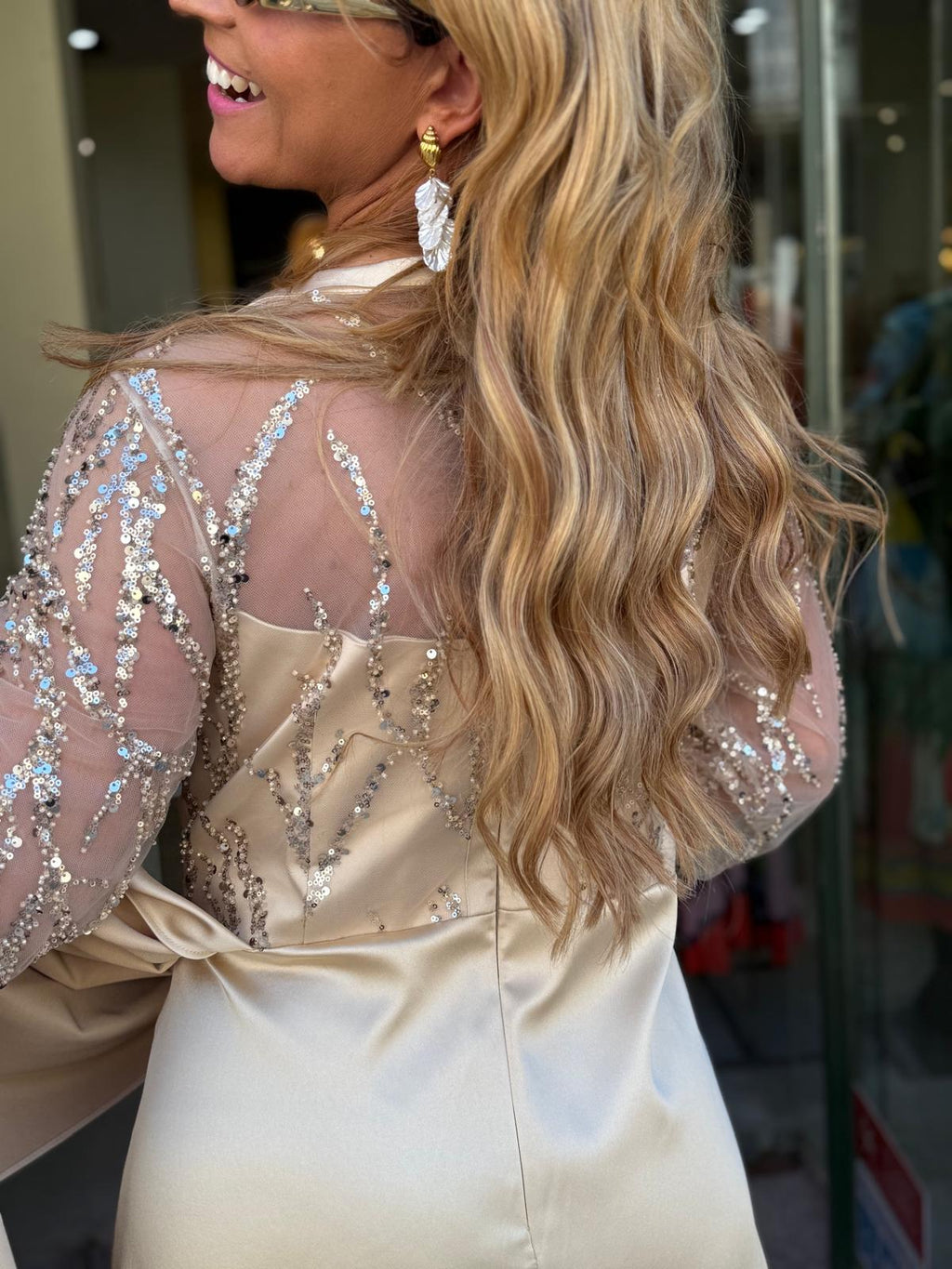 VESTIDO DOURADO
