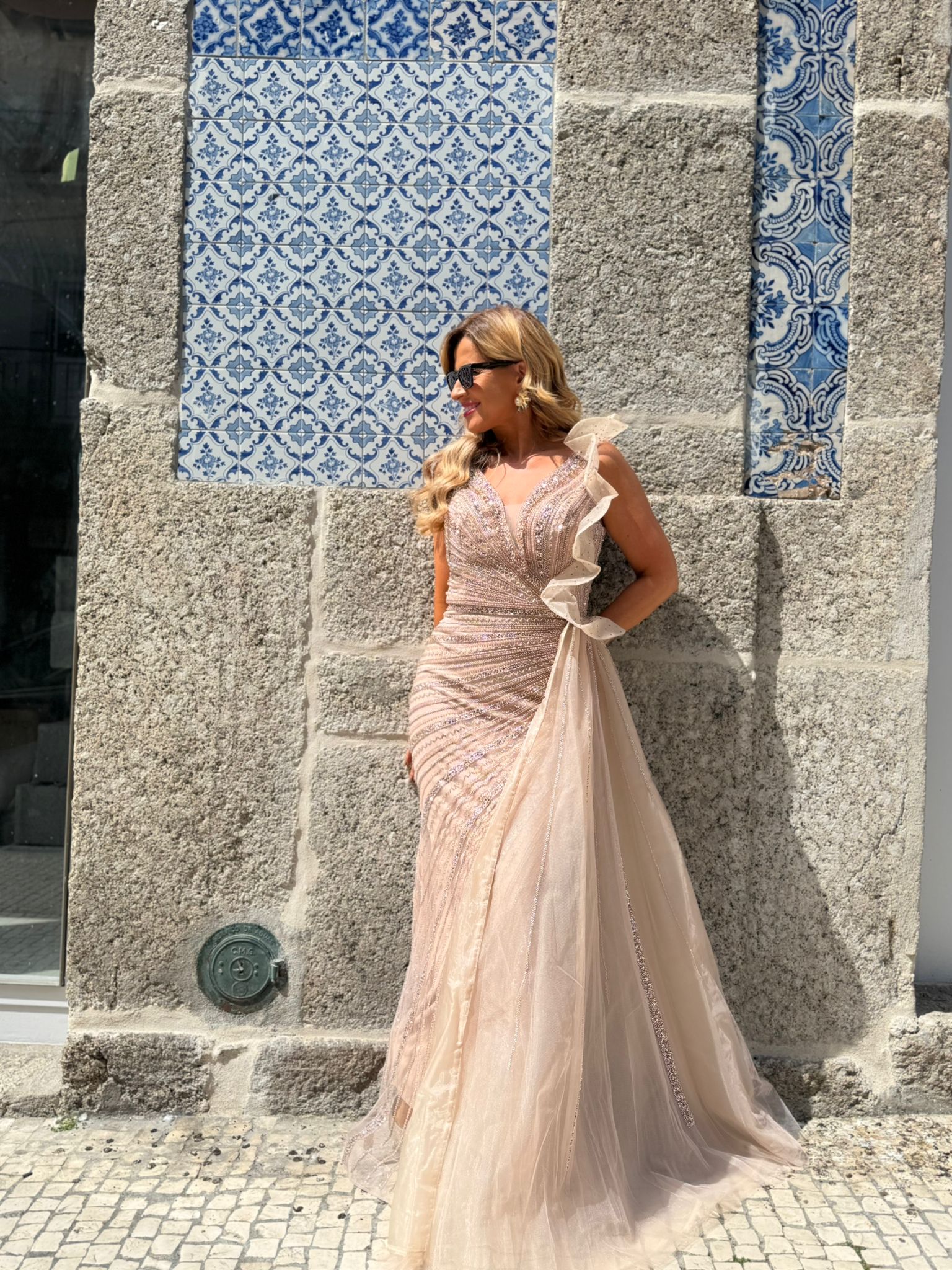 VESTIDO LANTEJOULAS