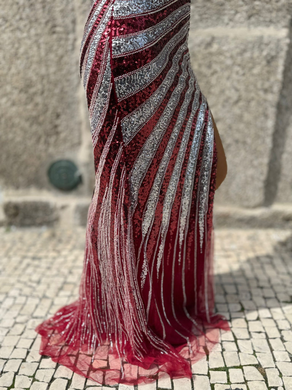 VESTIDO BORDO