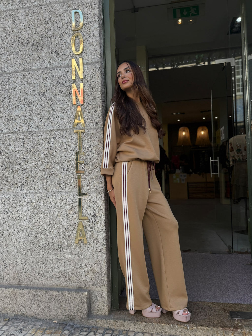 Conjunto Camel Sport Chic